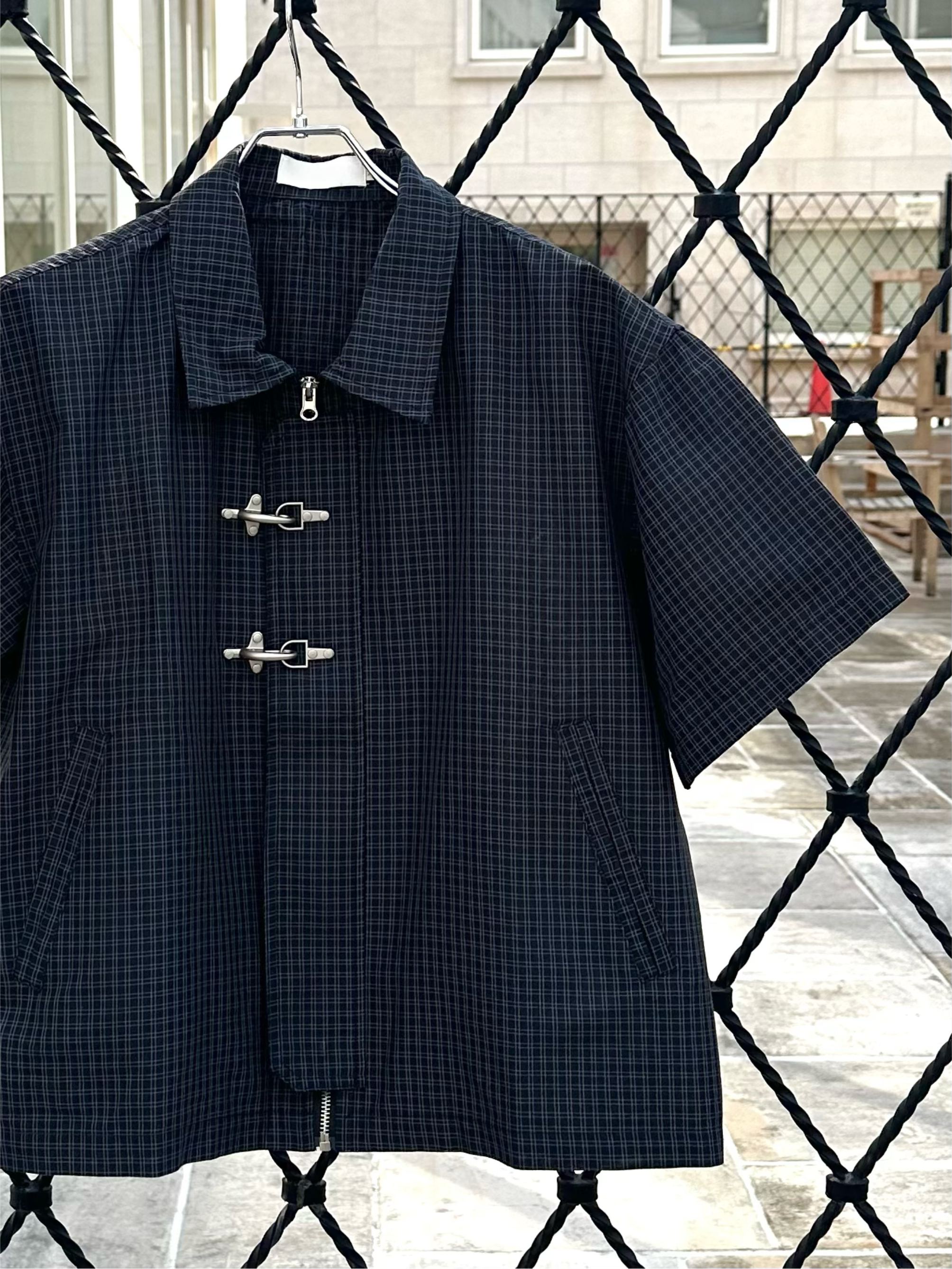 大阪店WEB限定受注制【Chikashitsu +】double buckle shirt jacket (2color)