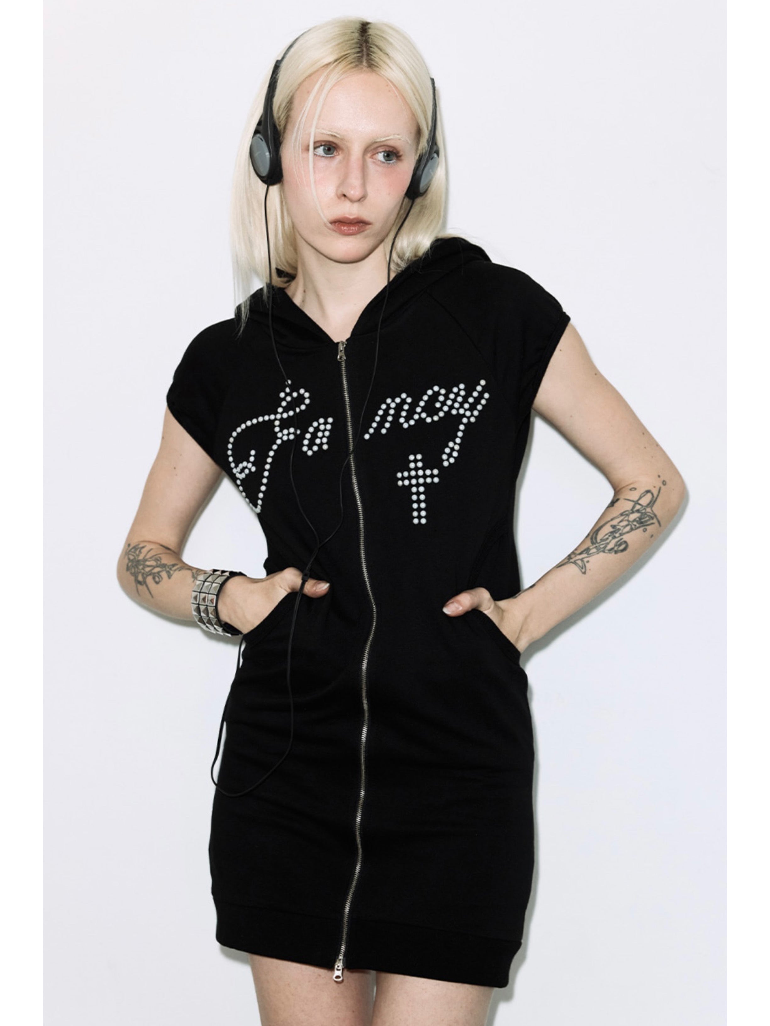【FANCY CLUB】HOTFIX PUFF SLEEVE HOOD ONE-PIECE