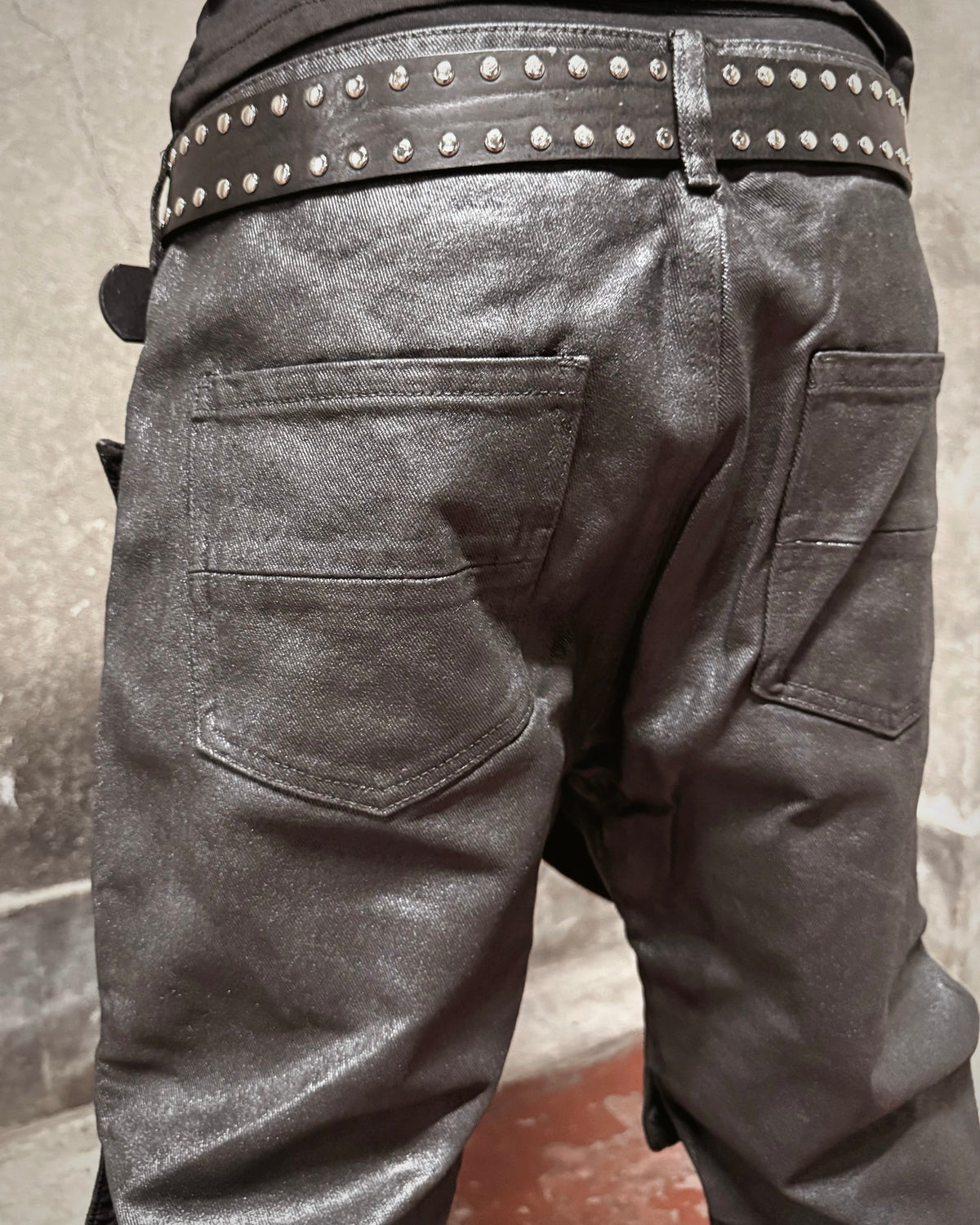 国際配送【Never mind the XU】DISTORTED LAYERED FLARE PANTS