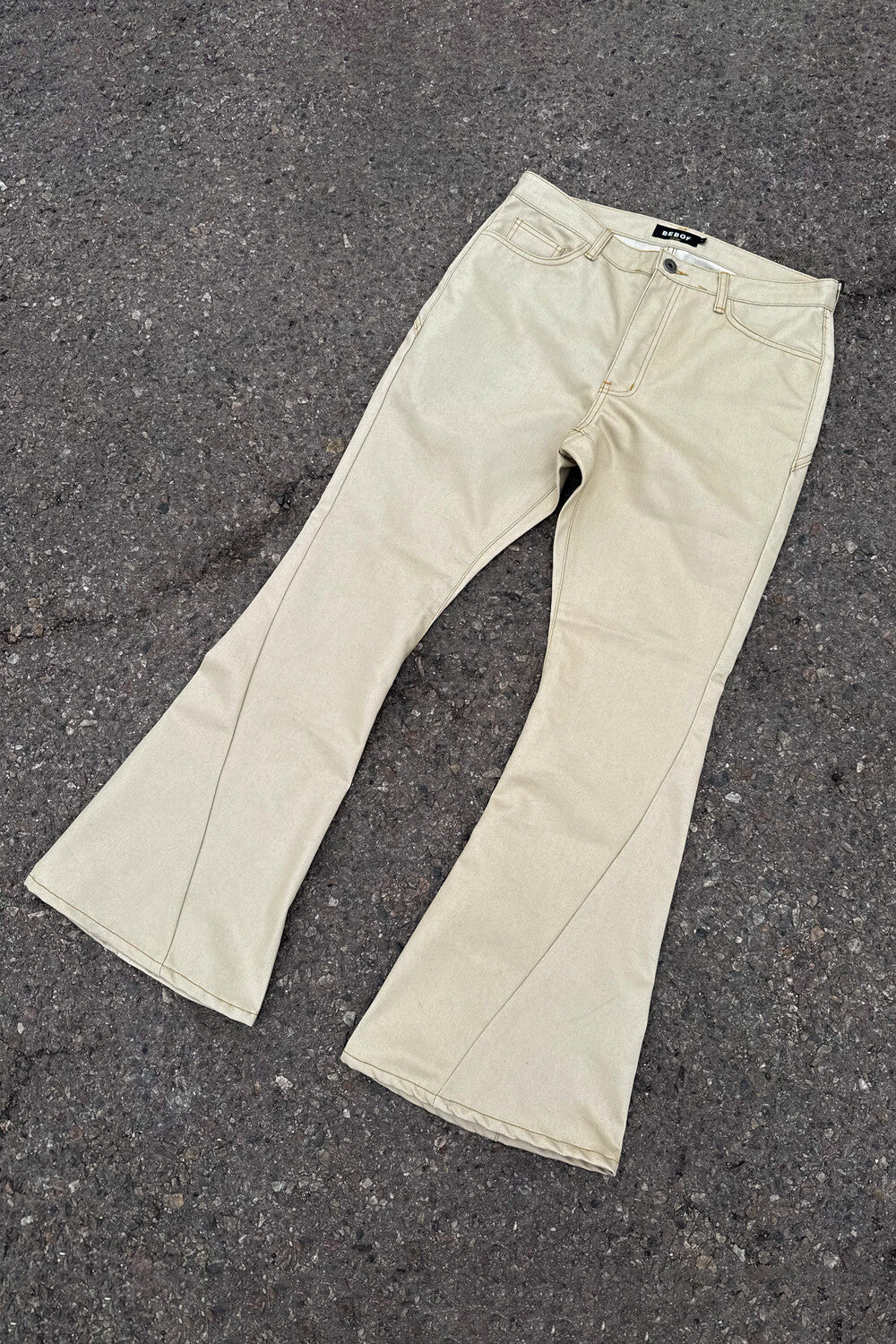 【BEBOF】Beige Side Cut Flared Jeans