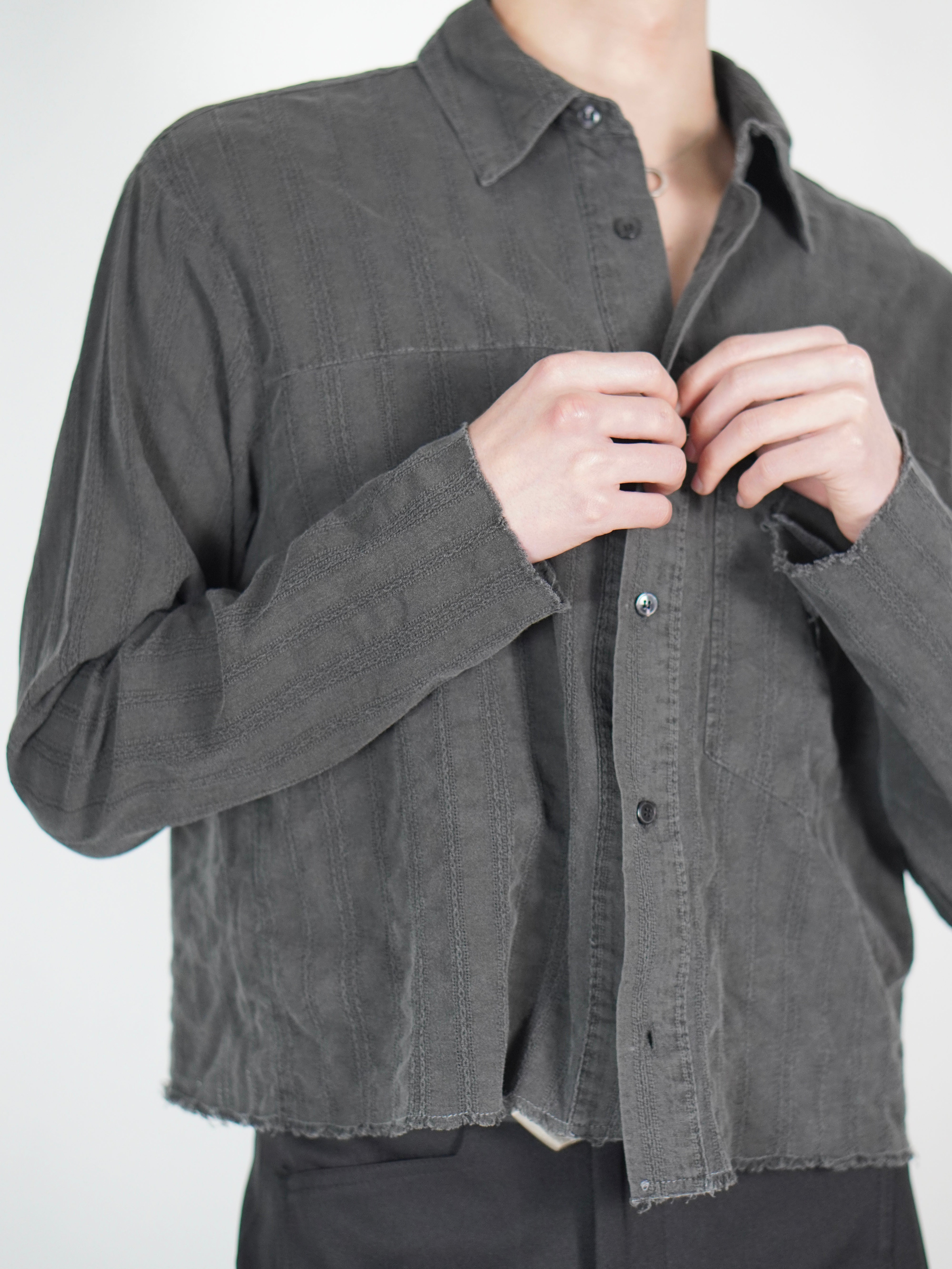 受注制【Chikashitsu +】pigment cut off shirt (2color)