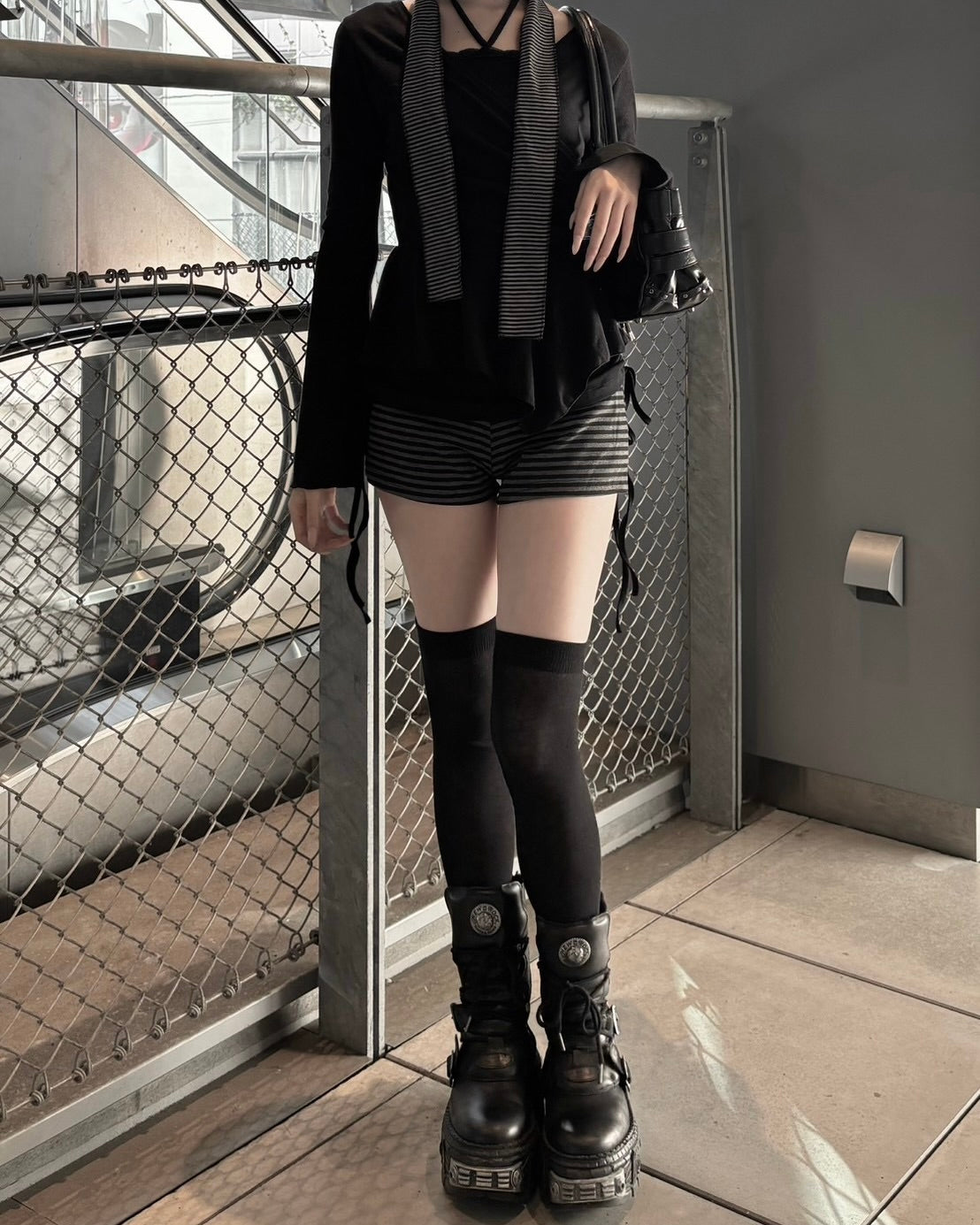 受注制【nmtc+】Draped Peplum Wrap Top (2color)
