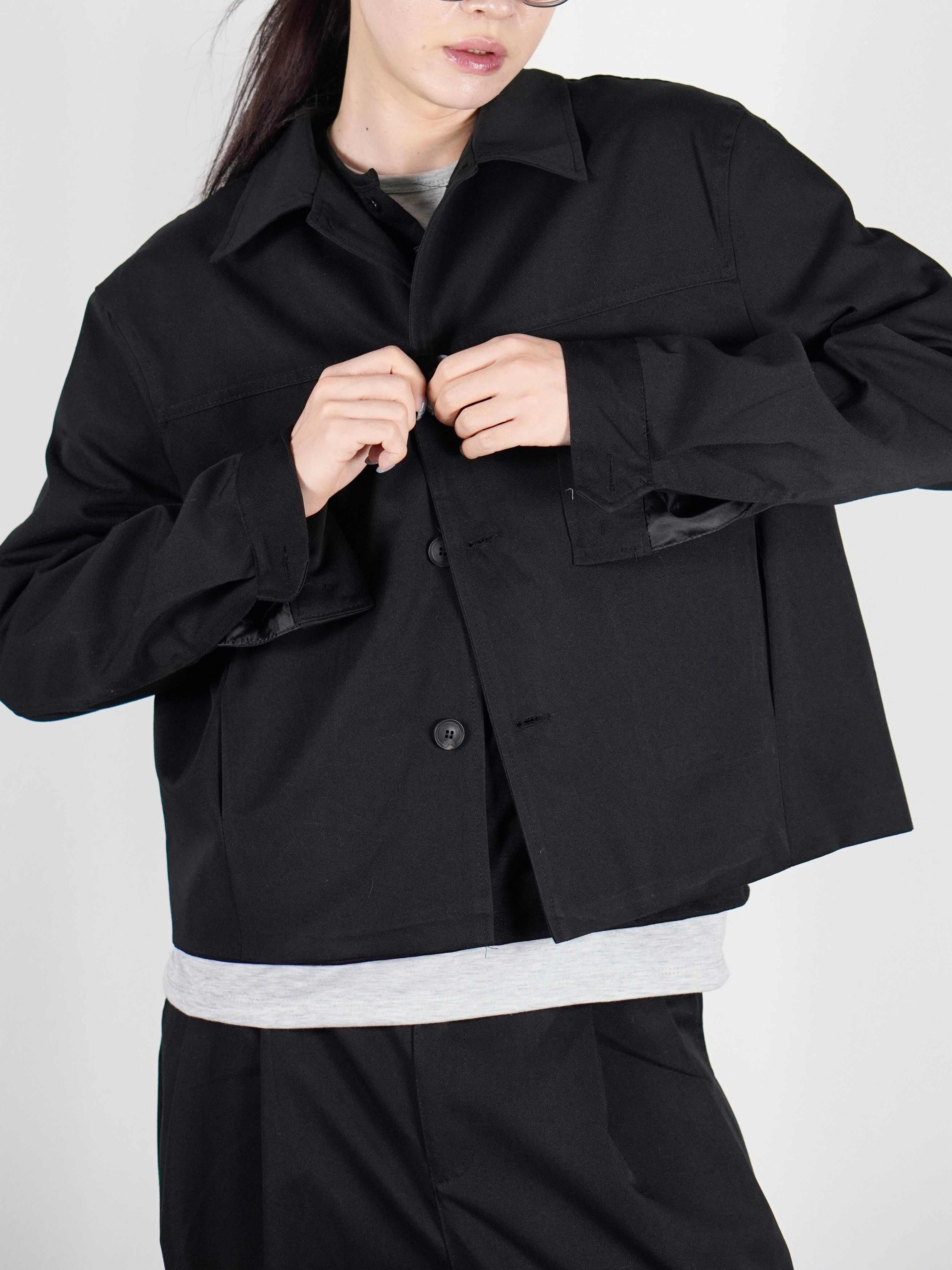 受注制【Chikashitsu +】cropped button jacket