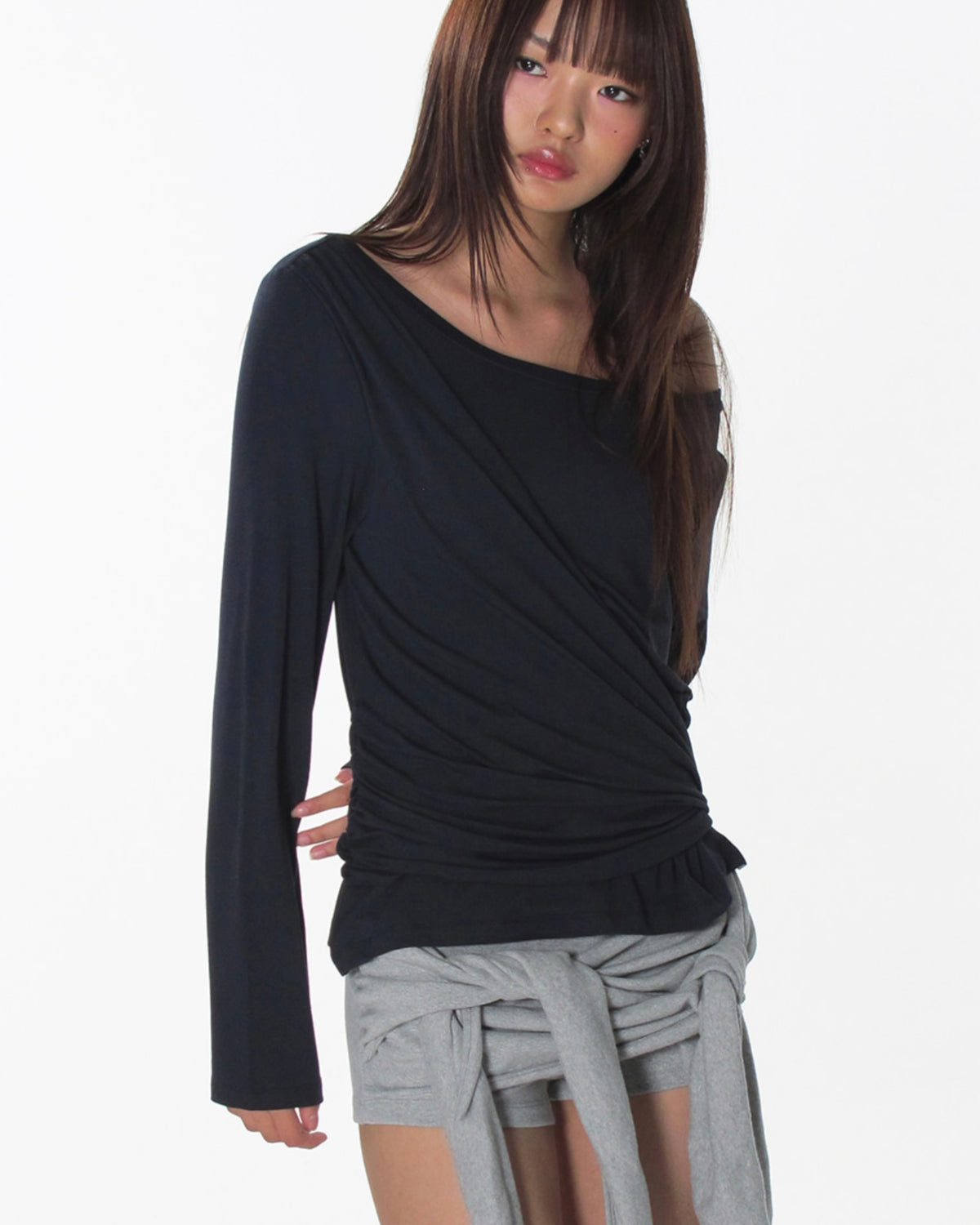 【CRANK】TIED OFF-SHOULDER TOP