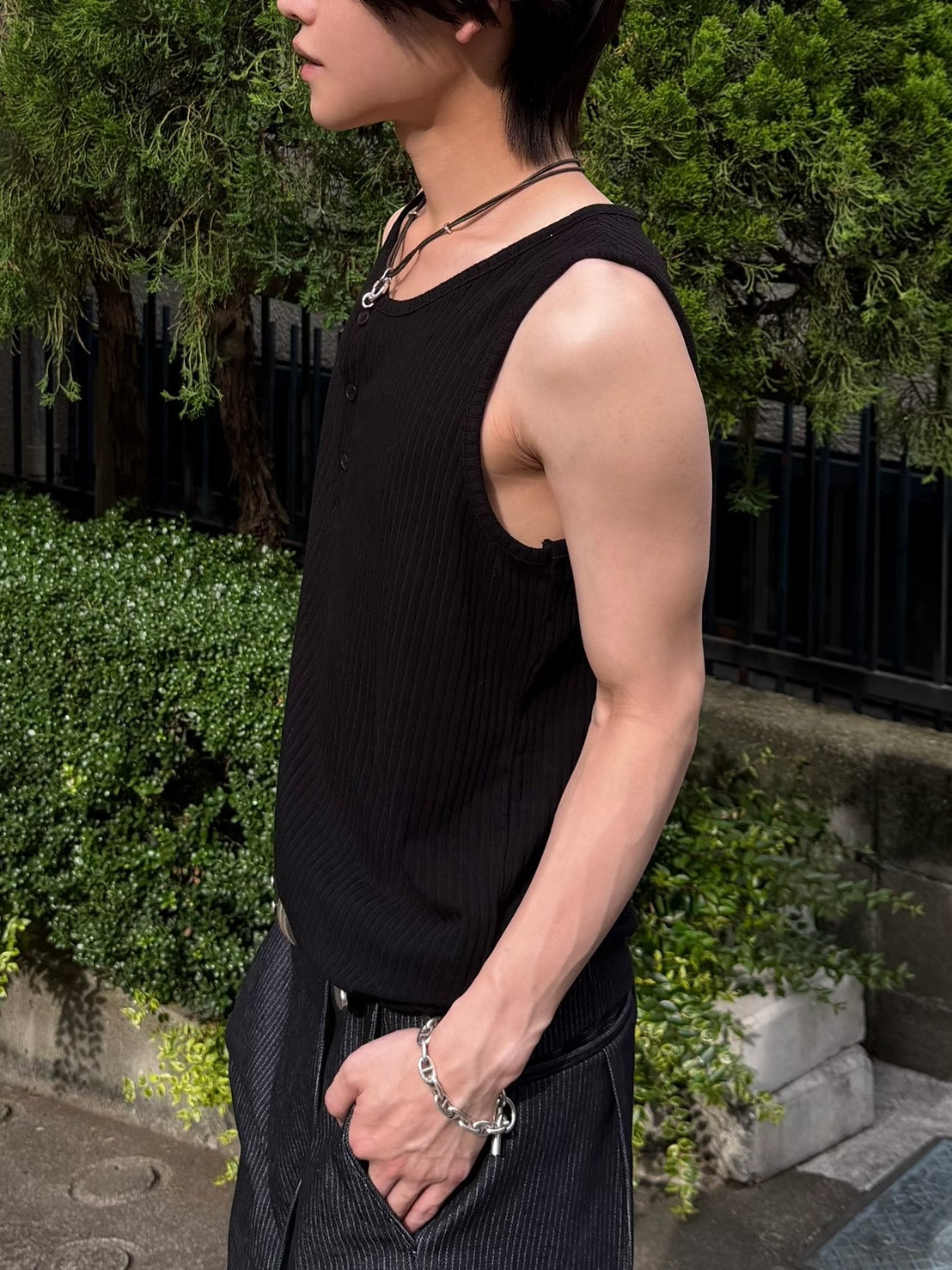 東京店WEB限定受注制【Chikashitsu +】soft rib henley sleeveless (2color)