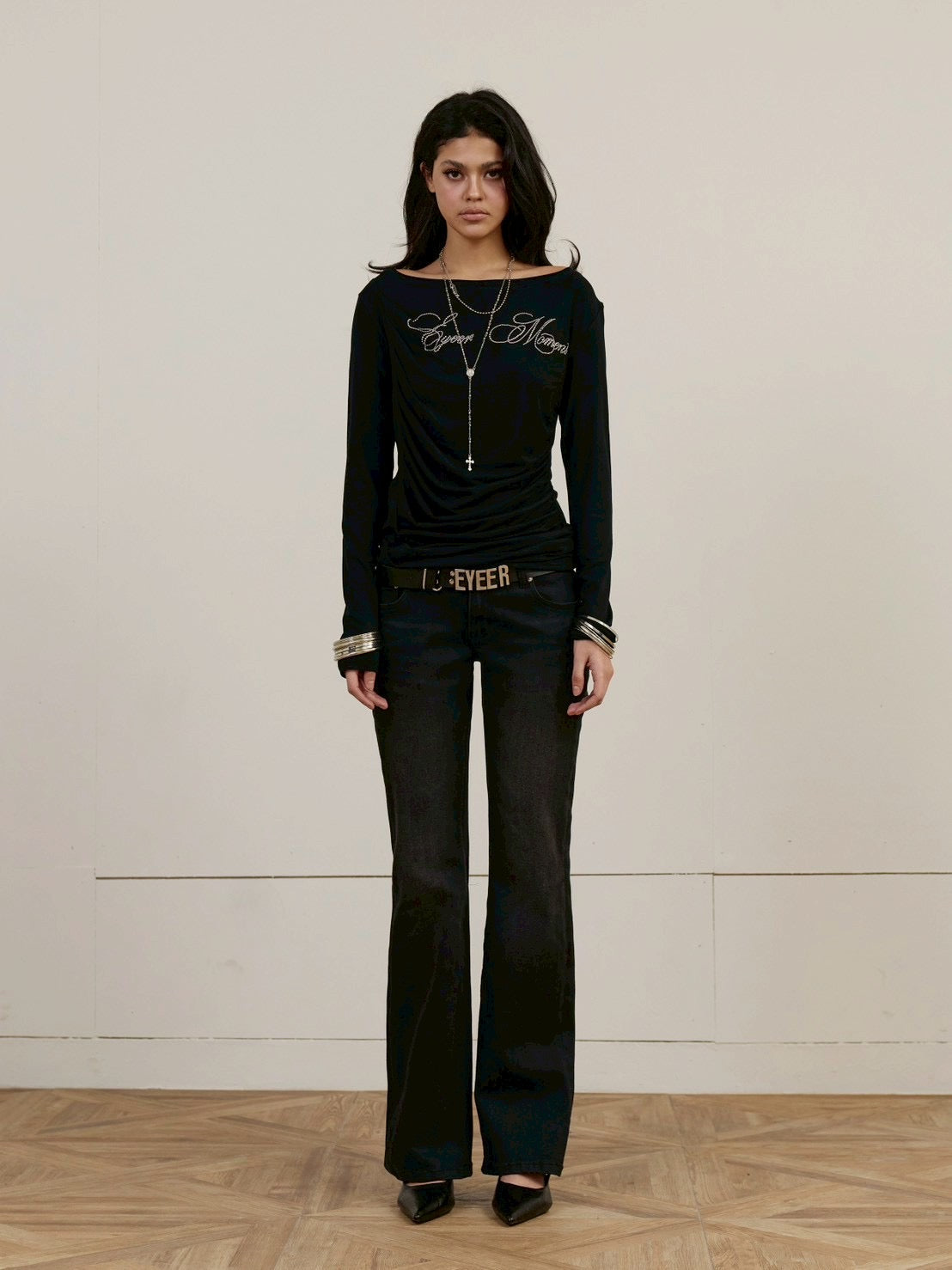 【EYEER】Hotfix Drape Off Shoulder Long Sleeve