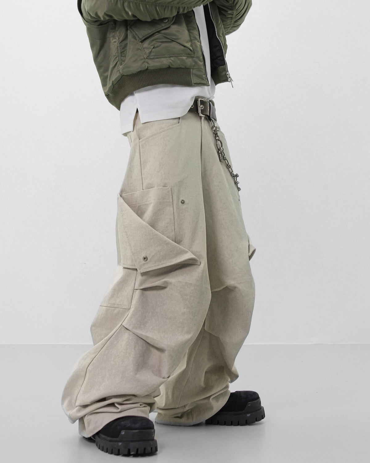 【roaringrad】26 Parachute Cargo Pants