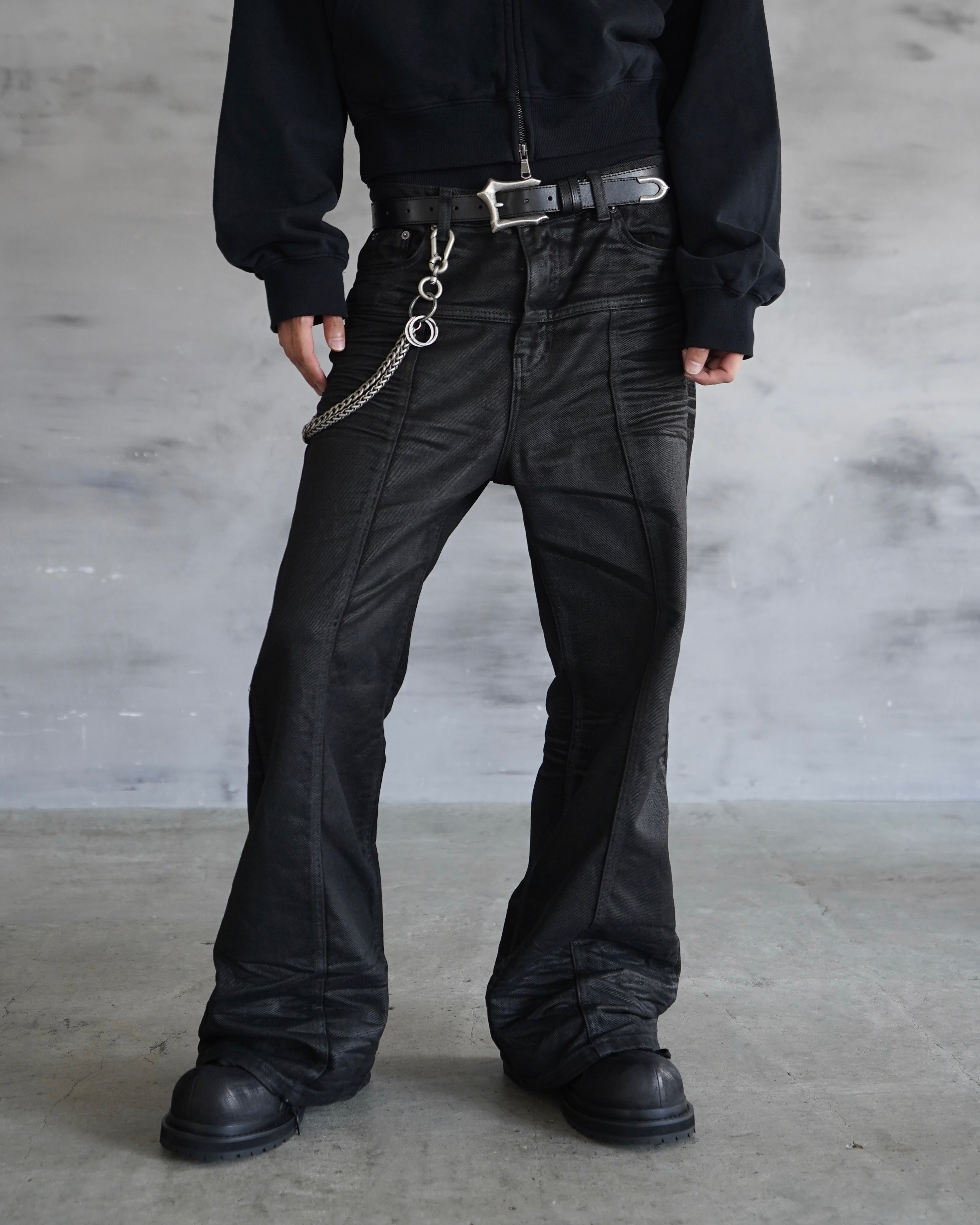 【CHIKASHITSU PLUS HIGH】Linear coating denim flare pants