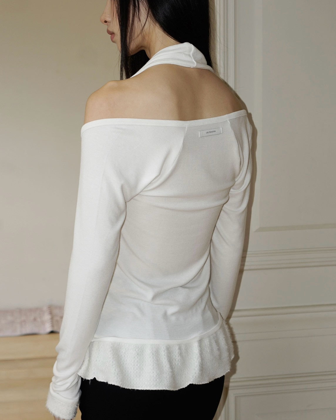【Uglyshadow】SCARF FUR FRILL T-SHIRT