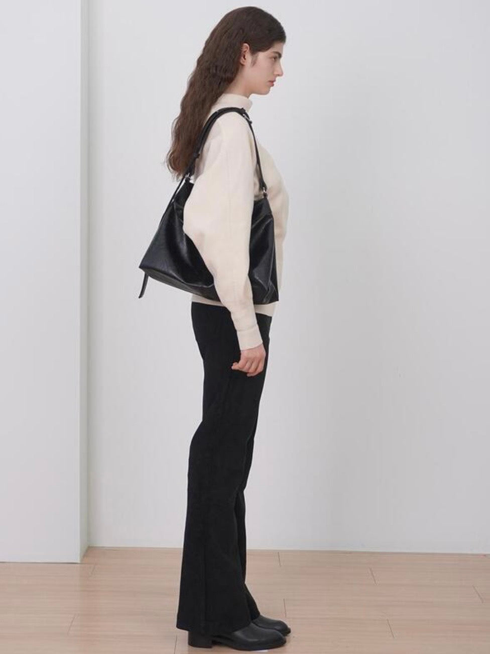 【HAH ARCHIVE】Contour Belted Bag(レザー)