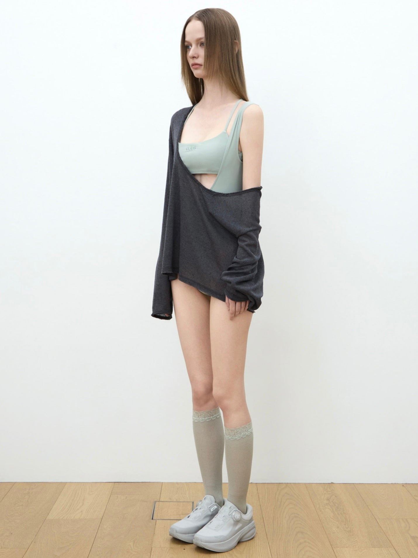 【OJOS】Raw Cut U-Neck Knit Top