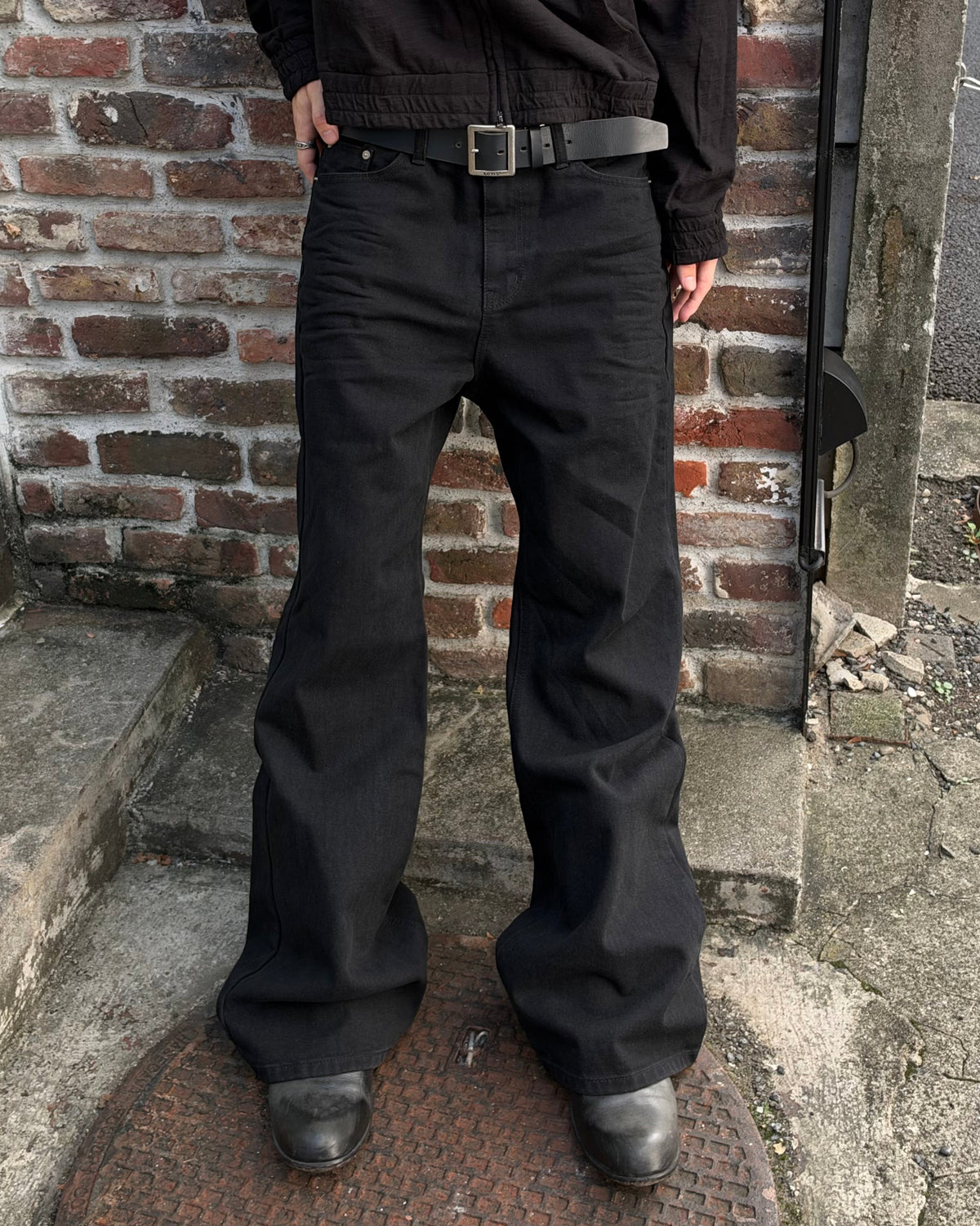 受注制【youll】essential black flare denim pants