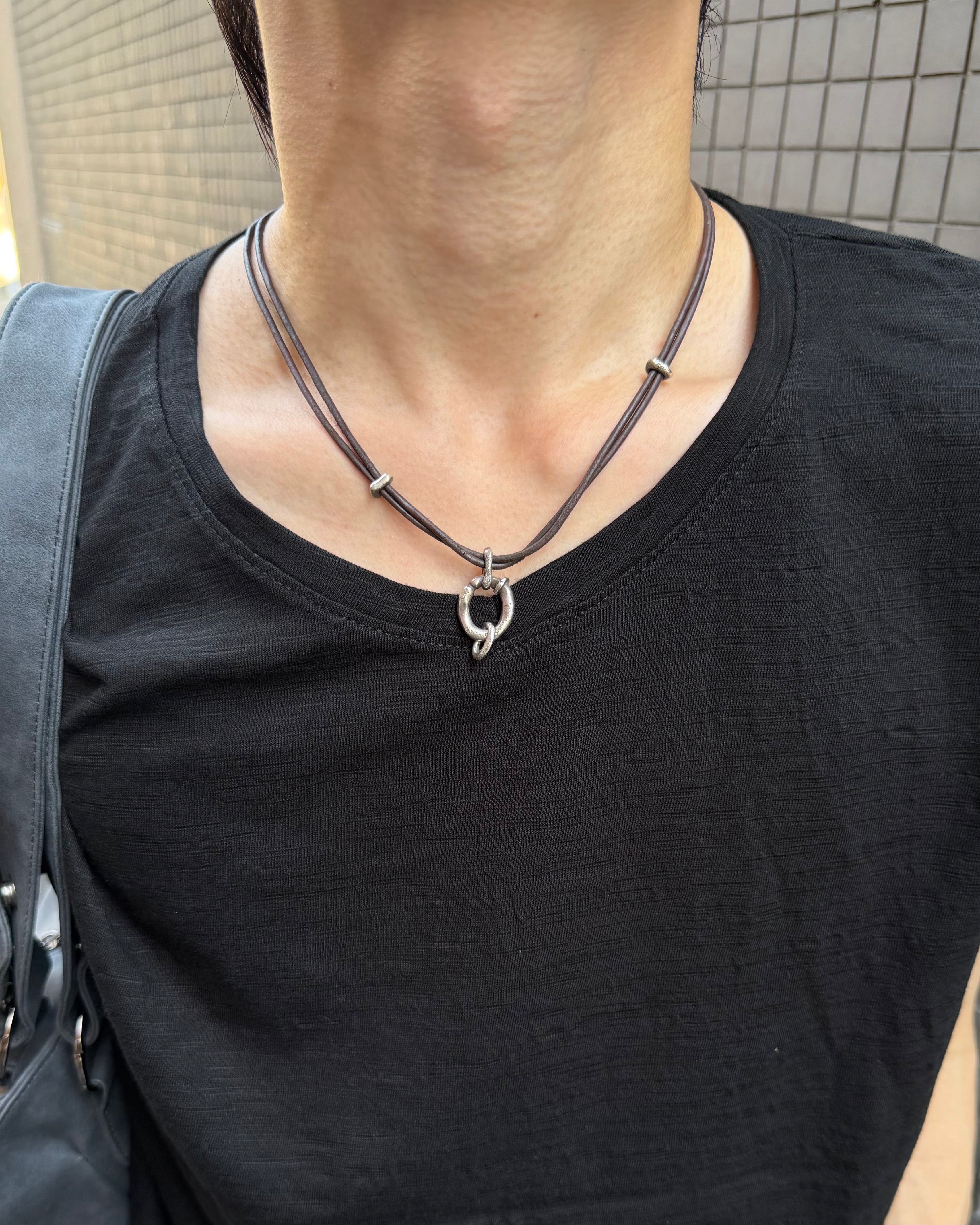 東京店WEB限定受注制【Chikashitsu +】slub v-neck tee (3color)