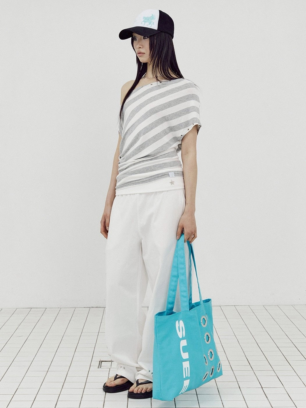 【SETUP-EXE】STRIPE EYELET DRAPE TOP