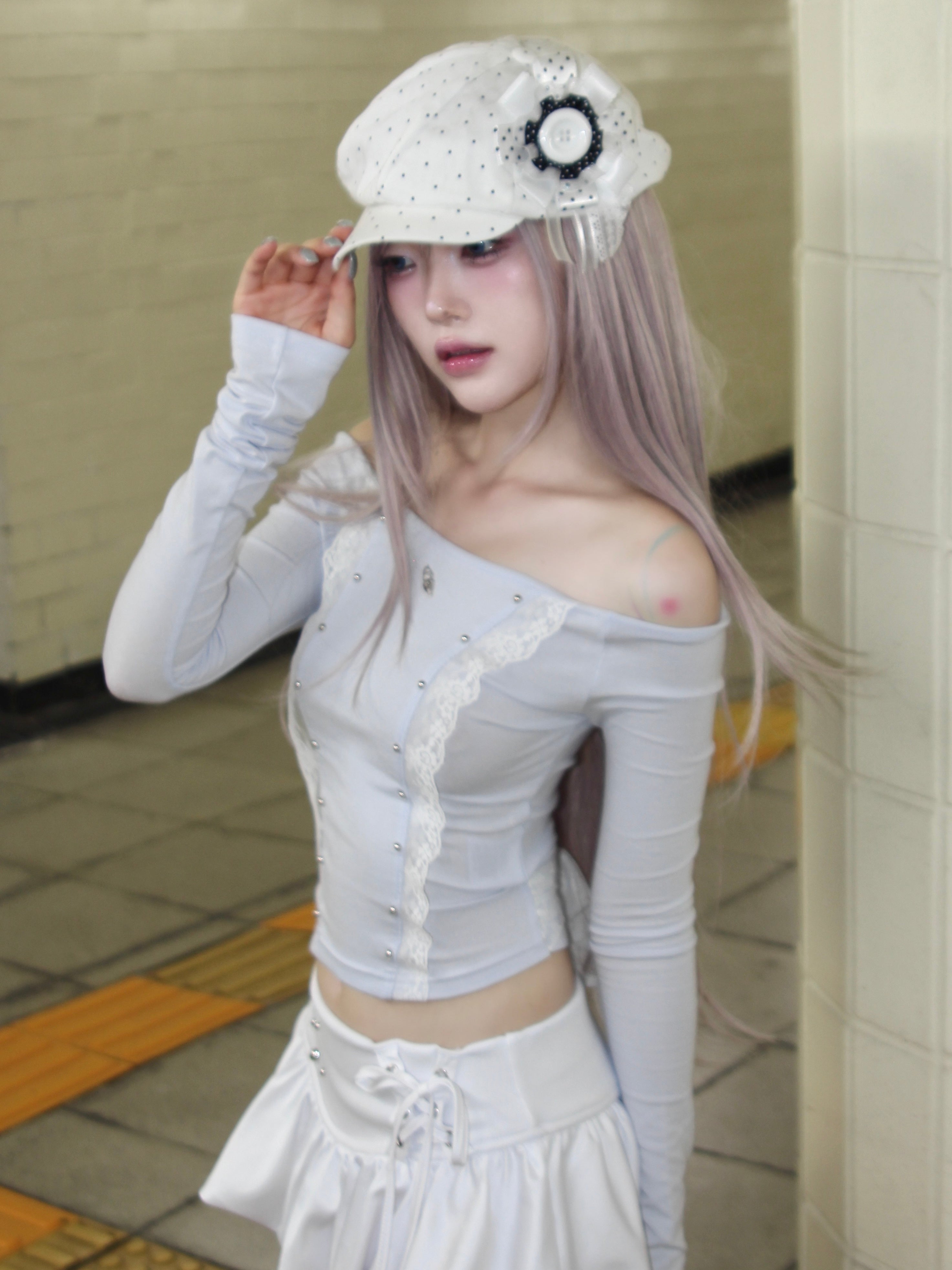 【CHERRYQUIRI】cloud lace off shoulder top