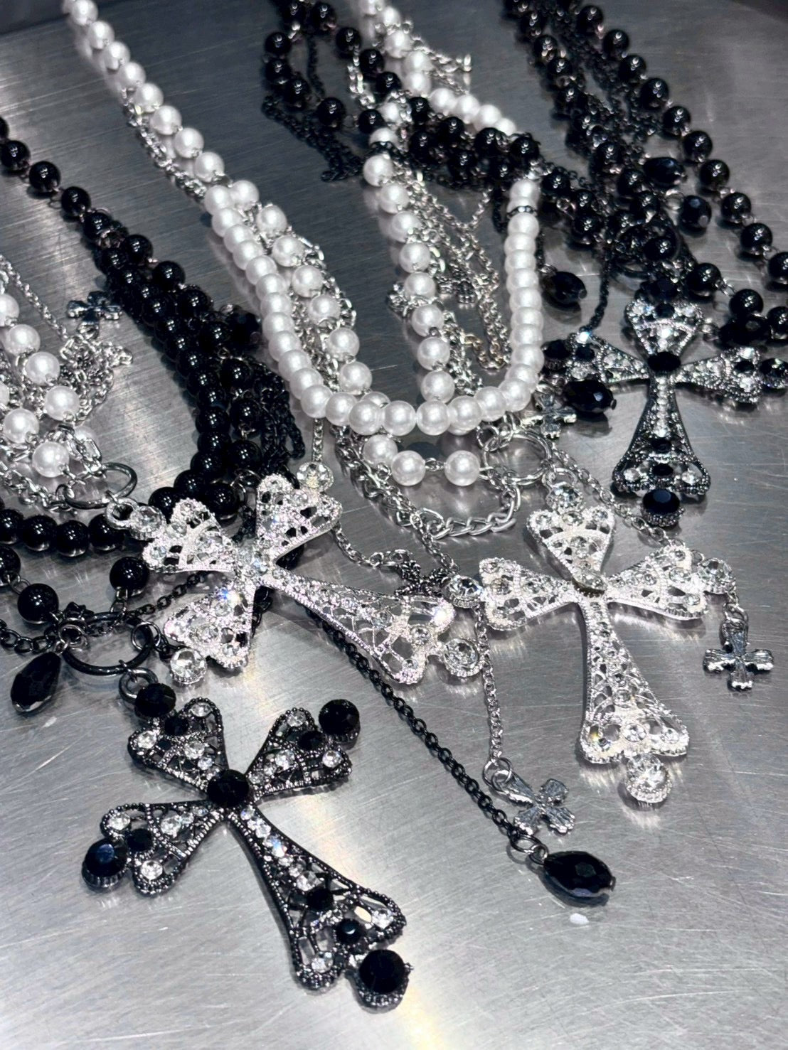 7/11 20:00発売　国際配送【BABY09】cross pearl waist chain (2color)