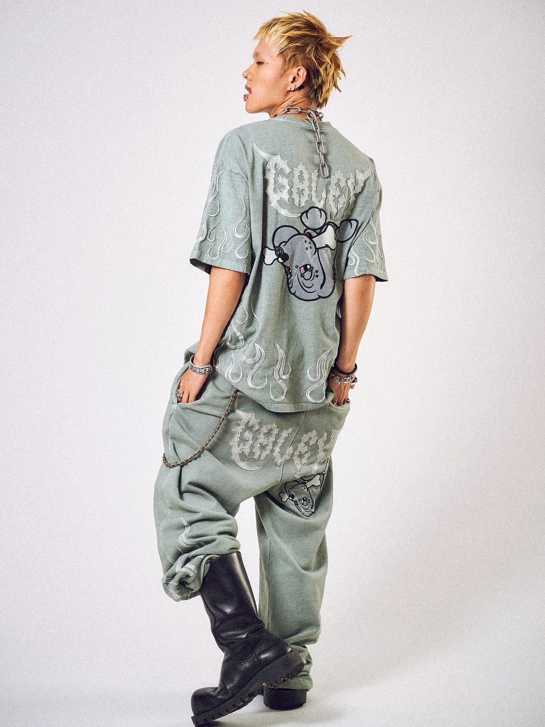 【GALFY】骨が見えしTシャツ