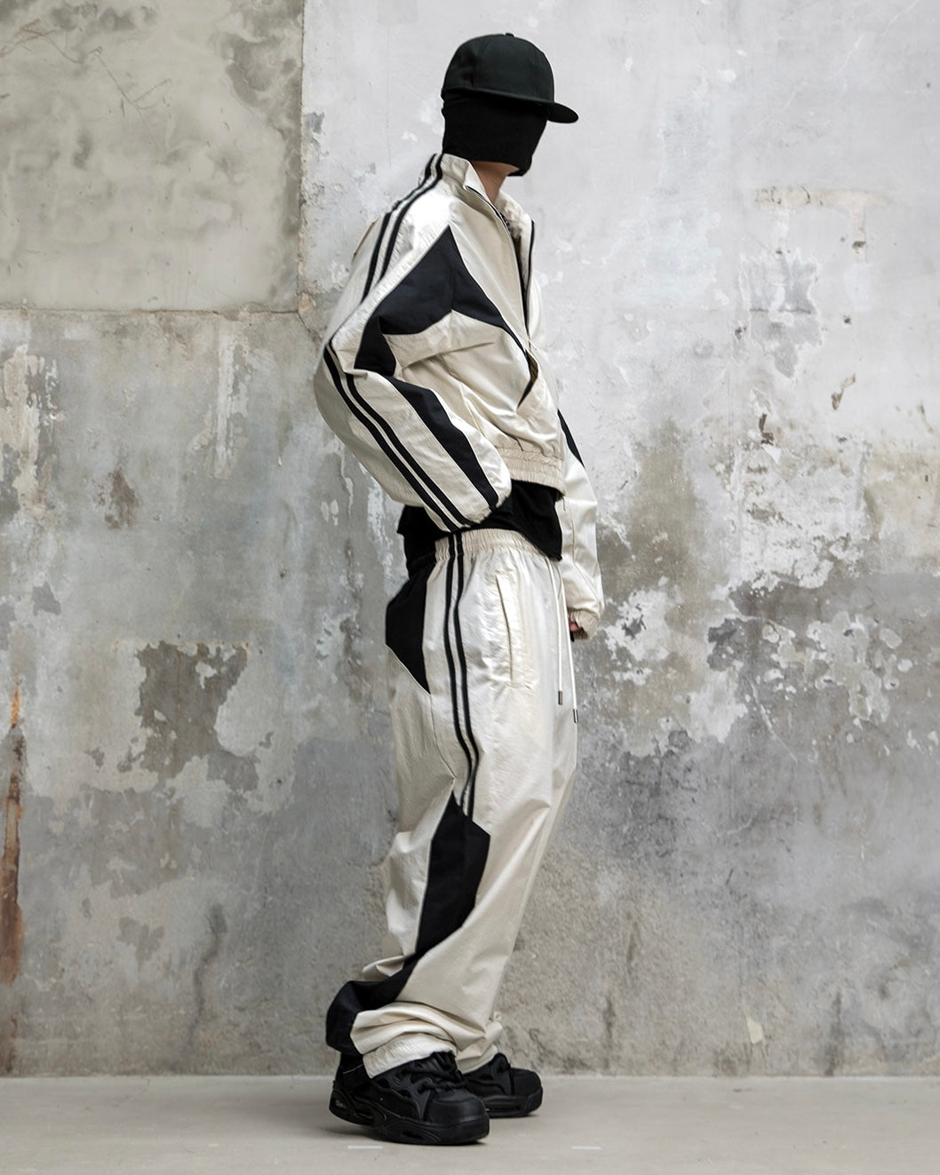 【roaringrad】26 Crop Track Jacket
