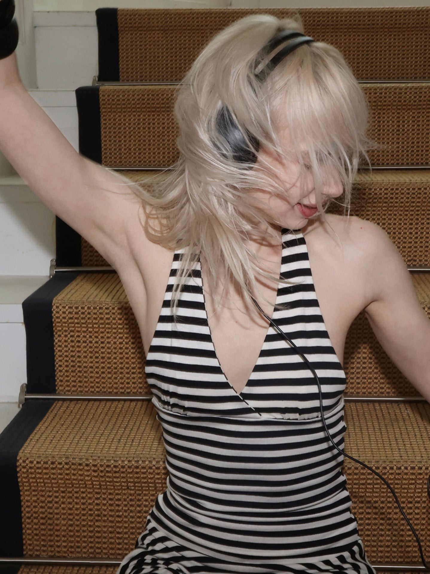 【CRANK】LOW BACK STRIPE HALTER DRESS