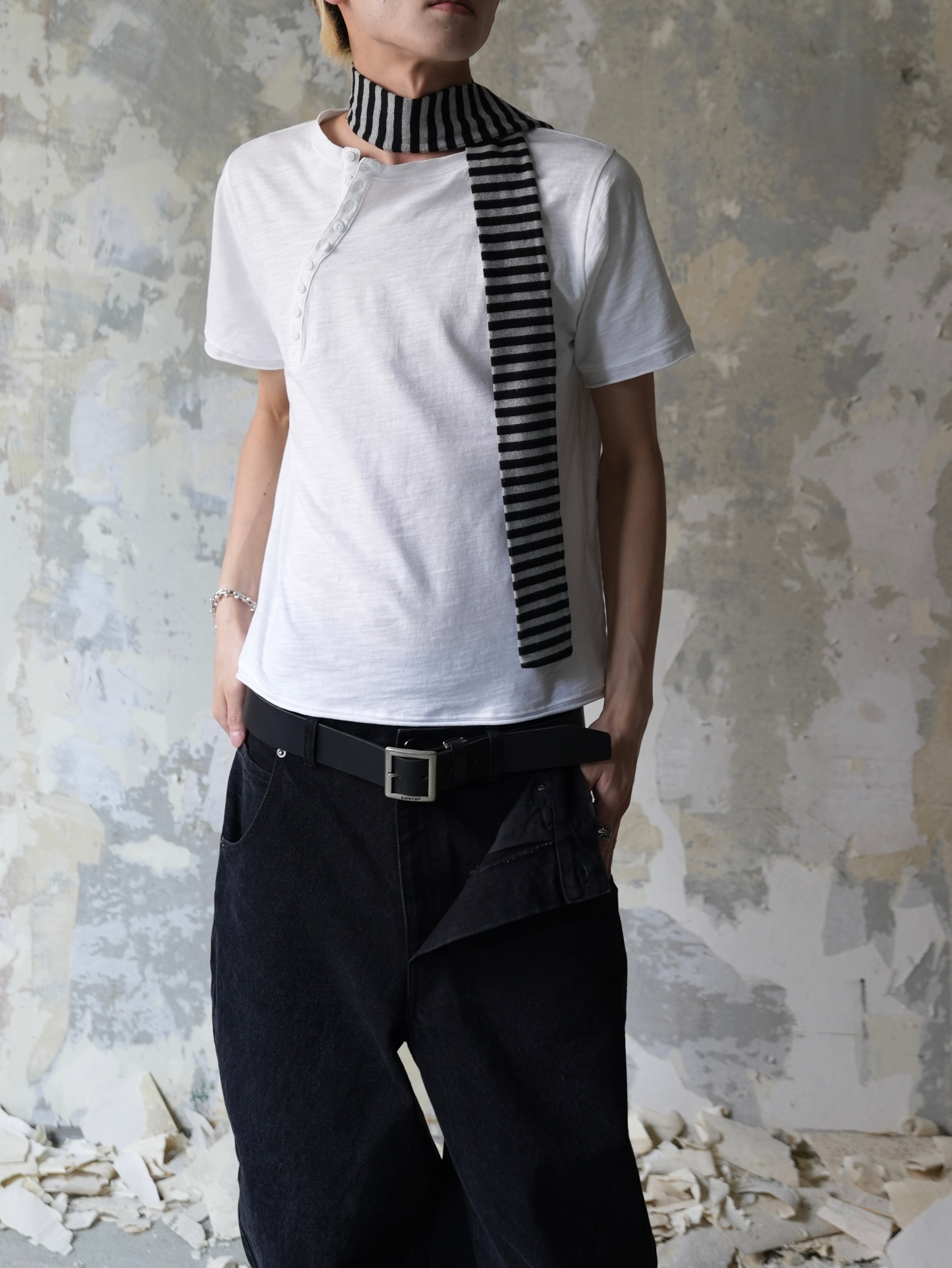 7月下旬発売予定【Lee fi Ne】Offset Henley Tee