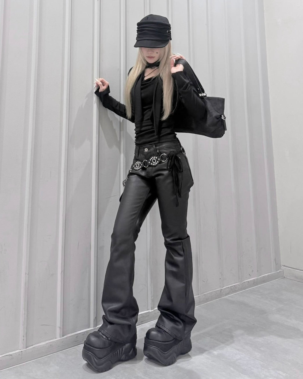 受注制【nmtc+】Glossy Flare Denim