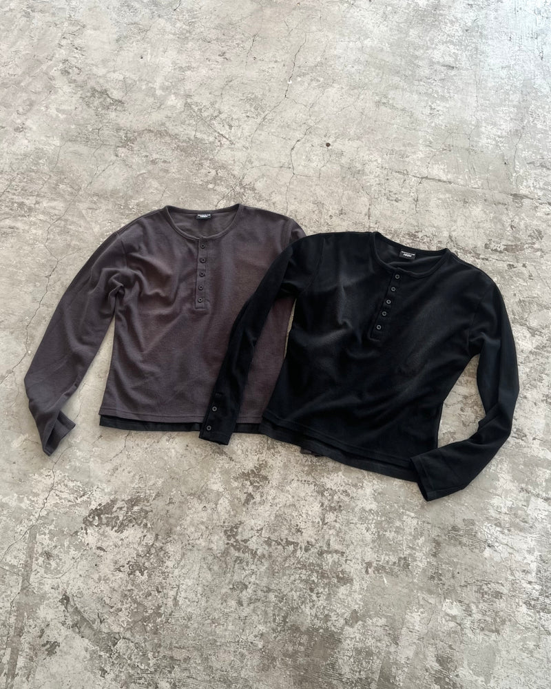 【CHIKASHITSU PLUS HIGH】Rust waffle layered henley neck tee(2color)