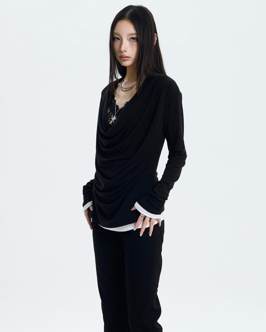 【NOT KNOWING】Deep Cowl Layered Top
