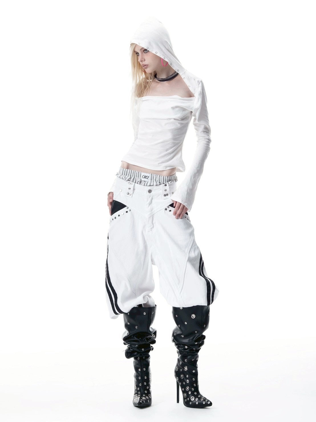 【CH2】WHITE SWAG PRINCESS ERA HOODIE