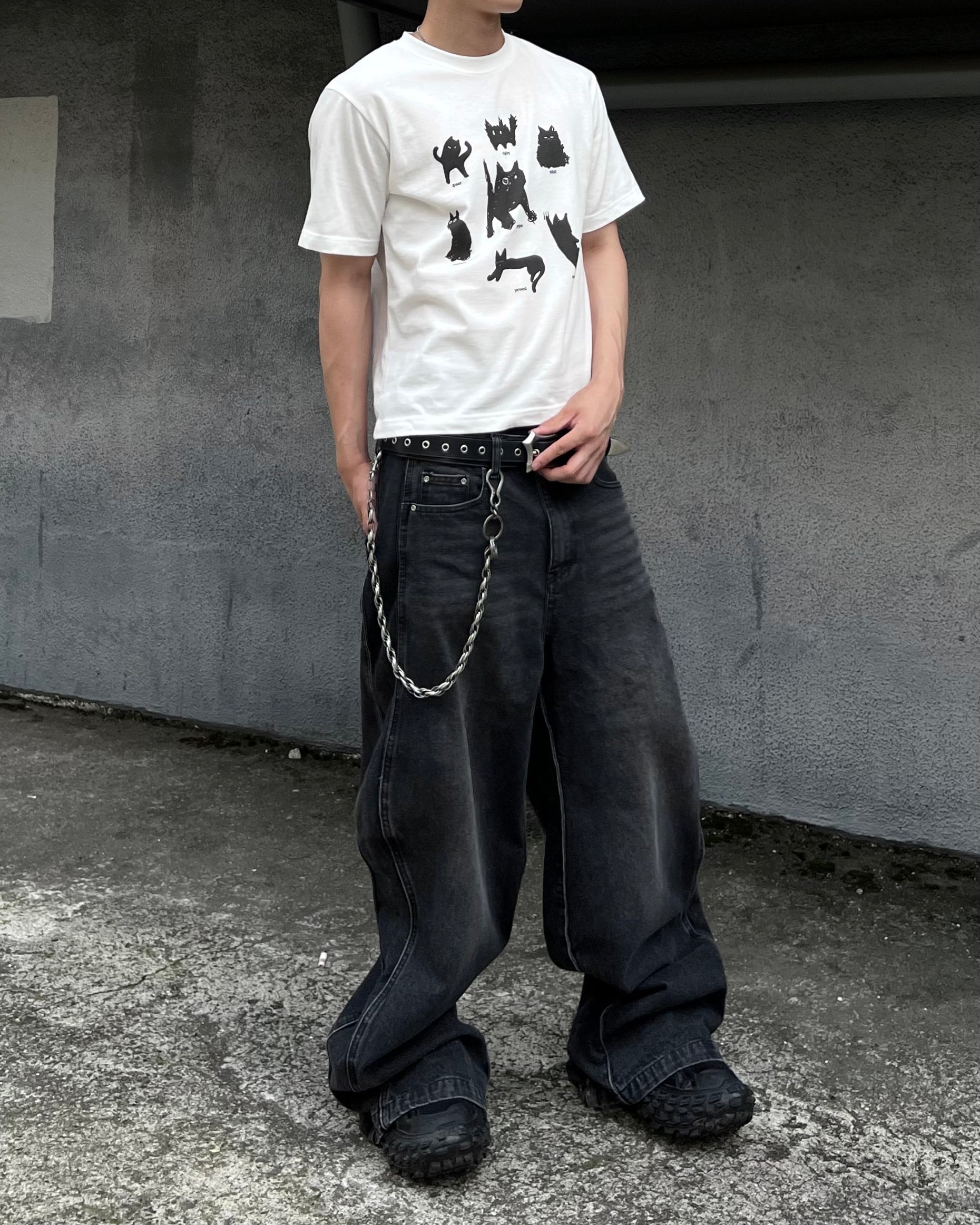 大阪店WEB限定受注制【Chikashitsu +】cat mood graphic t-shirt (2color)