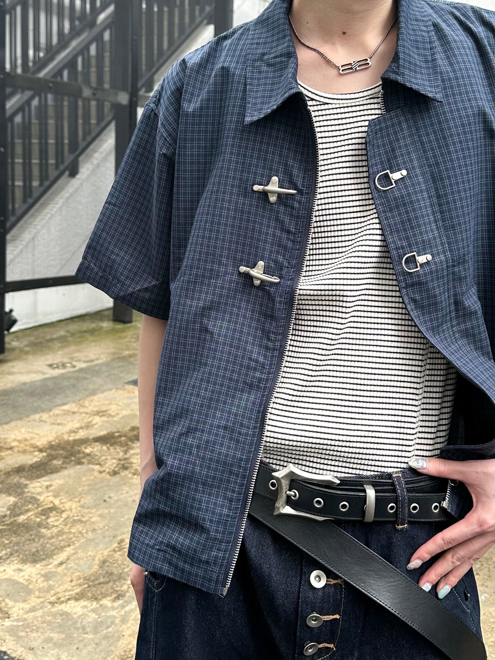 大阪店WEB限定受注制【Chikashitsu +】double buckle shirt jacket (2color)