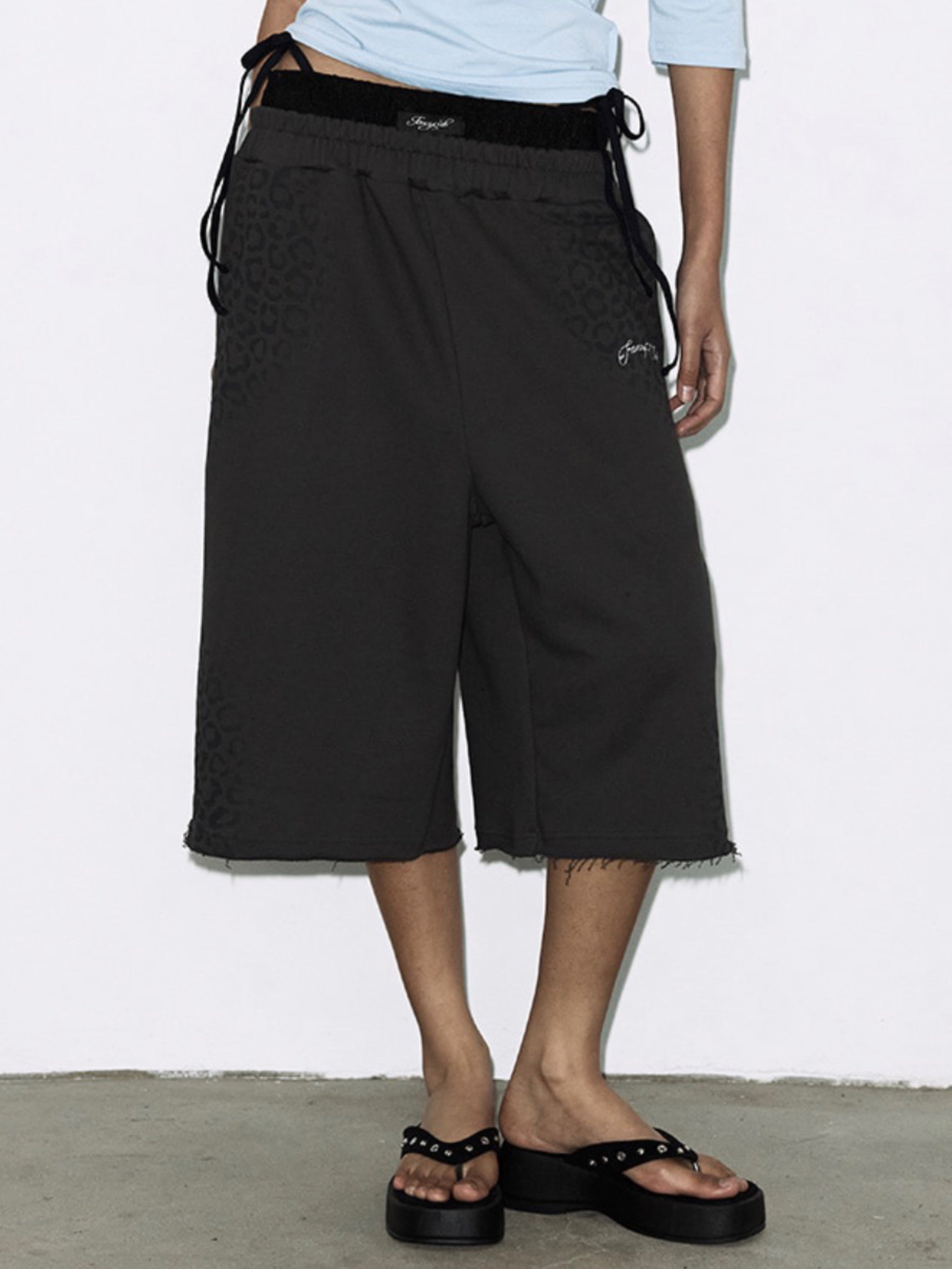 【FANCY CLUB】LEOPARD SAGGING BERMUDA PANTS