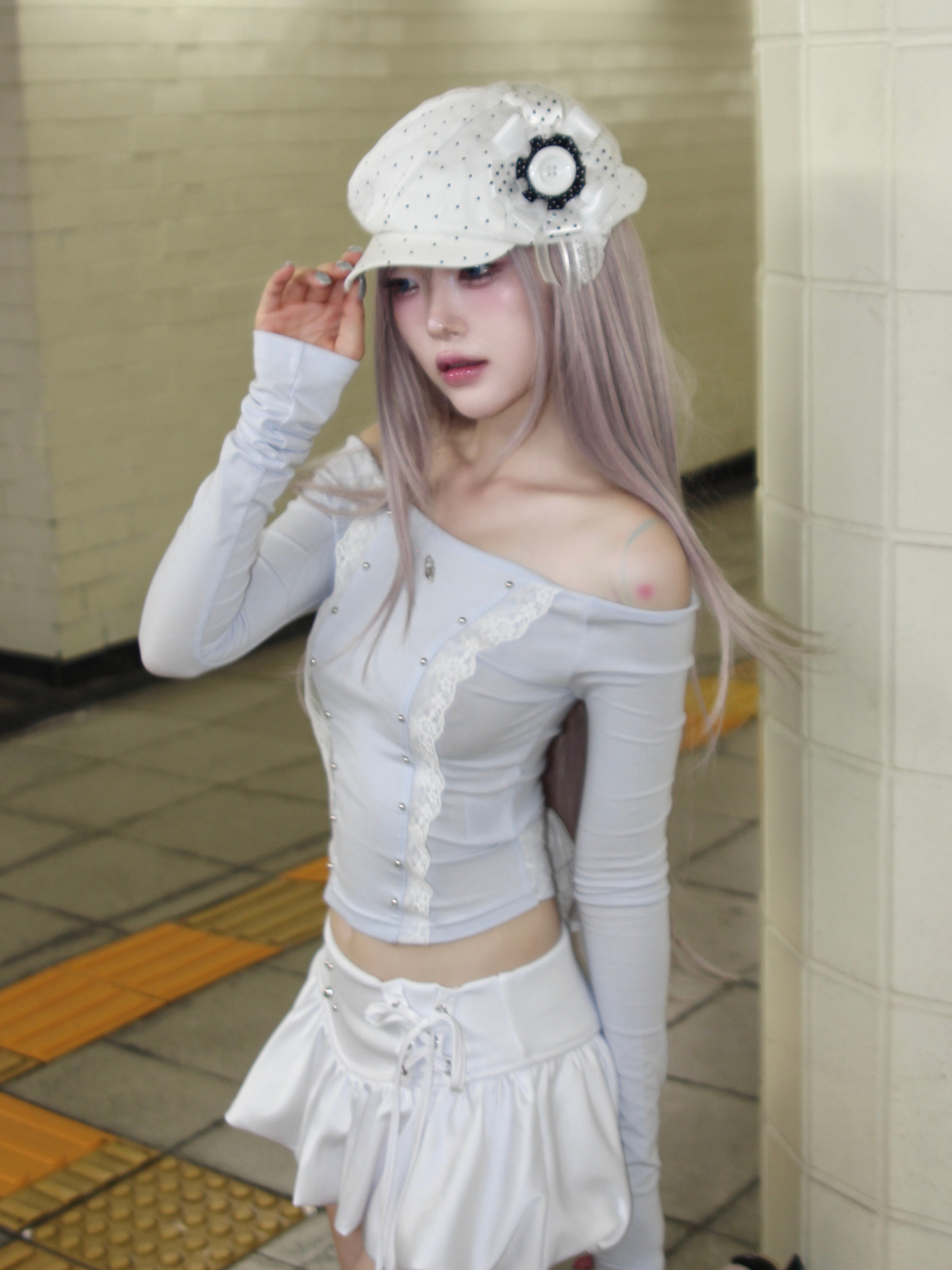 【CHERRYQUIRI】cloud lace off shoulder top