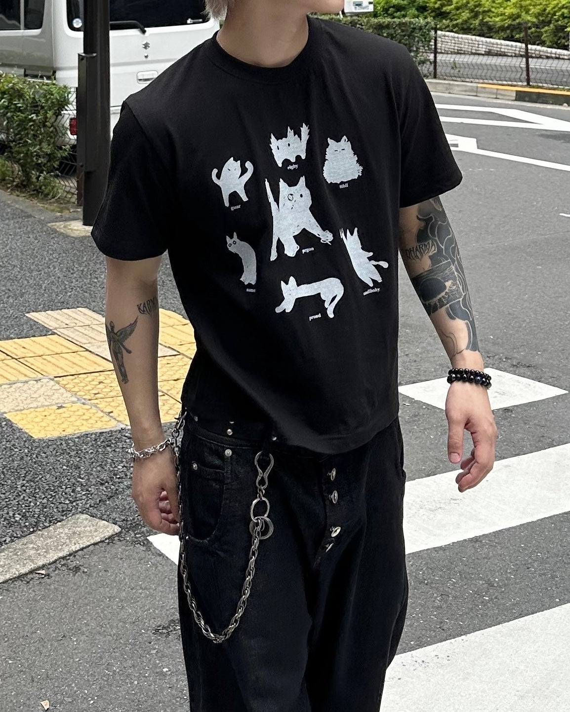 大阪店WEB限定受注制【Chikashitsu +】cat mood graphic t-shirt (2color)