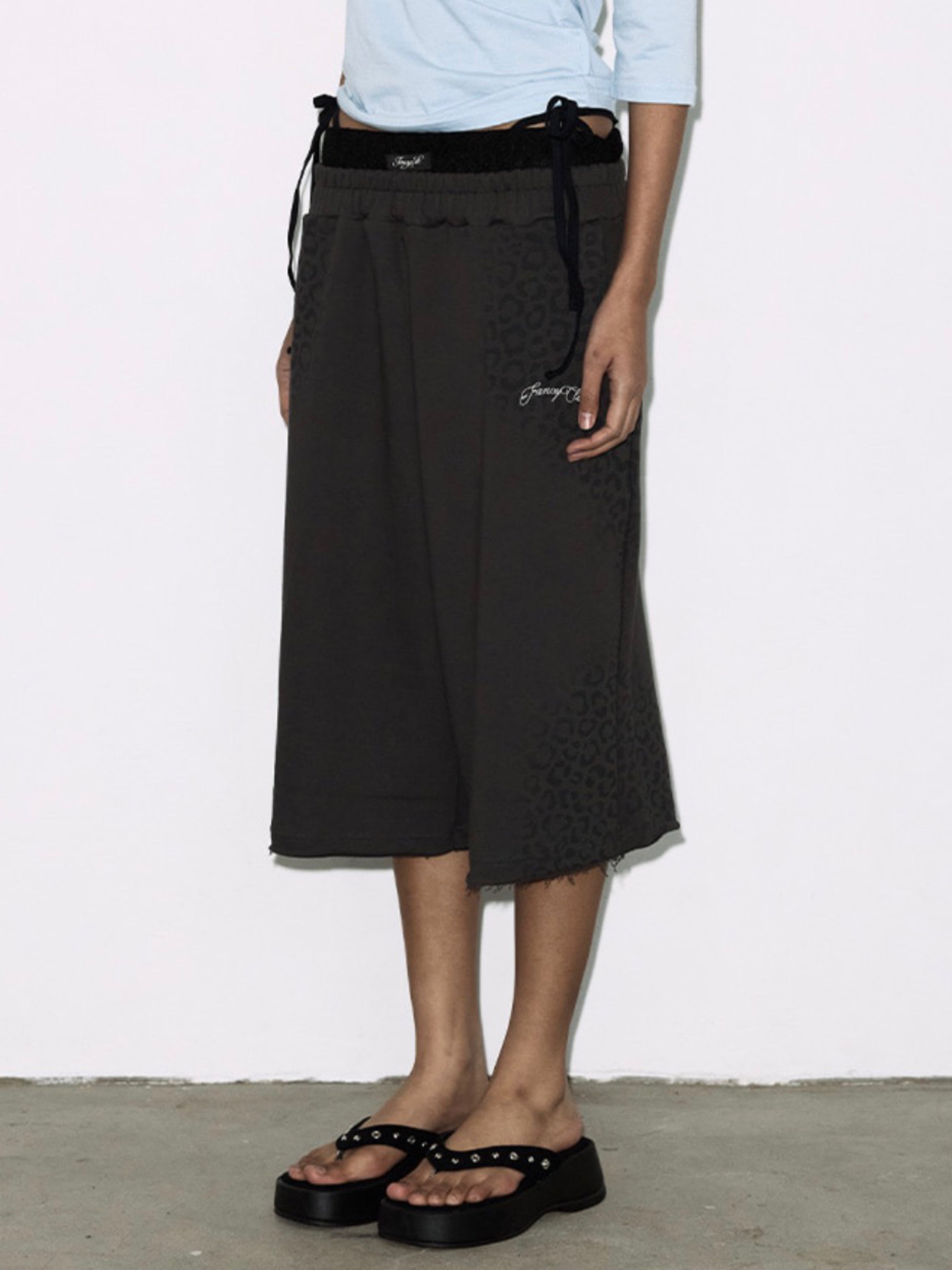 【FANCY CLUB】LEOPARD SAGGING BERMUDA PANTS