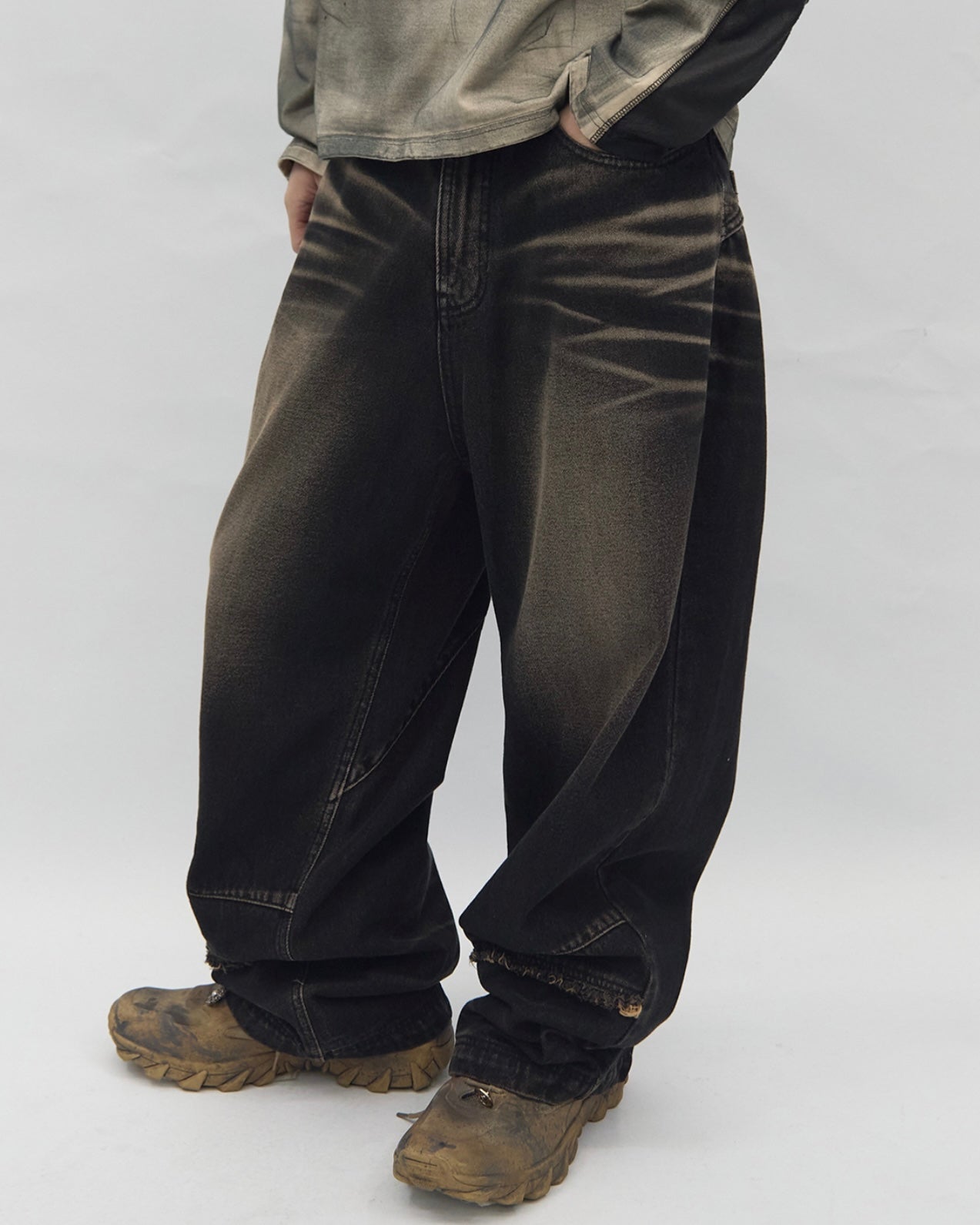 【BLR BLUER】Edge-Weighted Pants