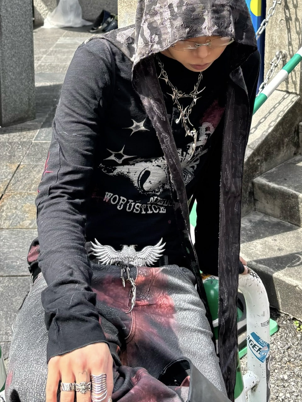 国際配送【Never mind the XU】paint graphic henley long sleeve