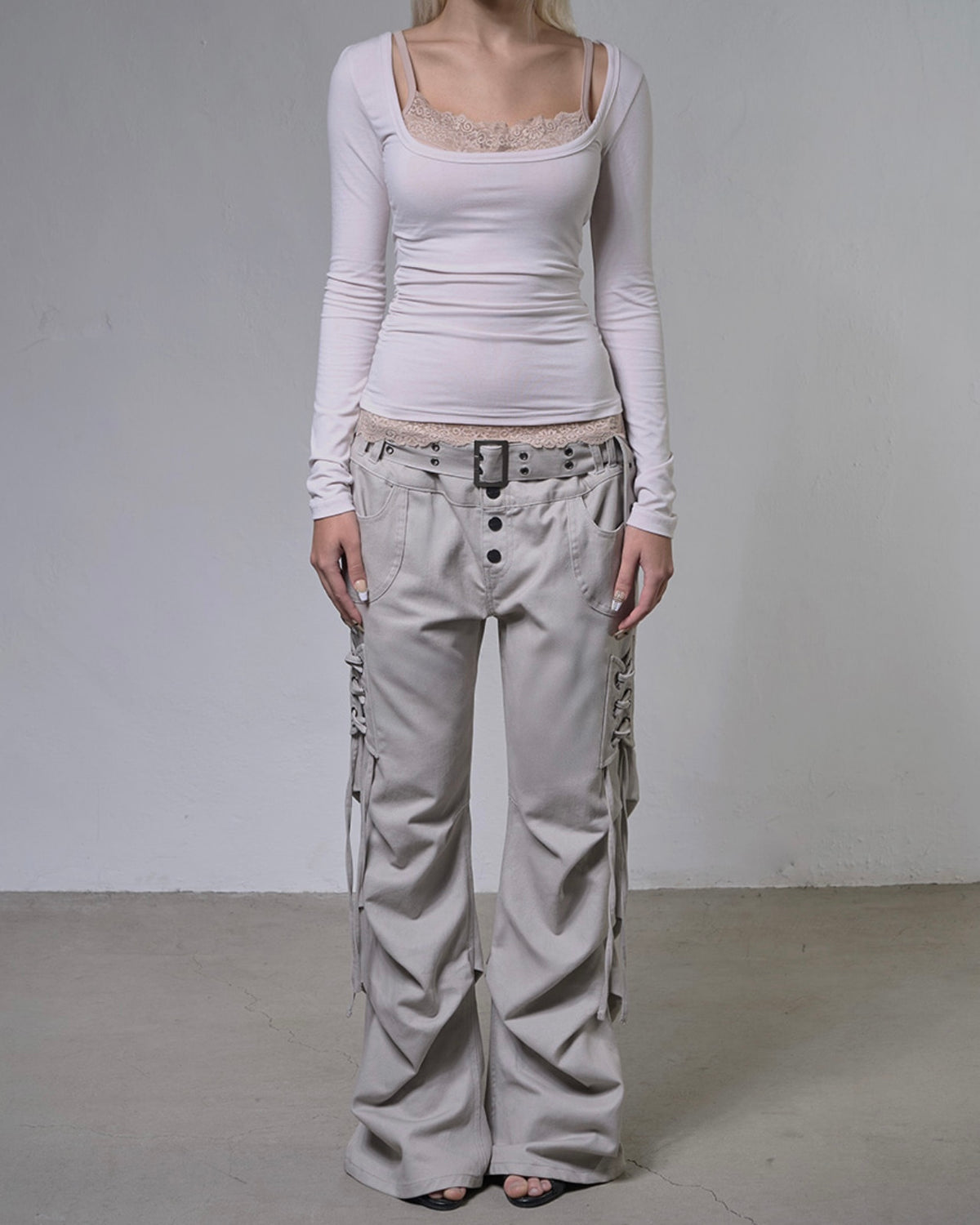 【FANCY CLUB】BELTED FLARE SHIRRING PANTS