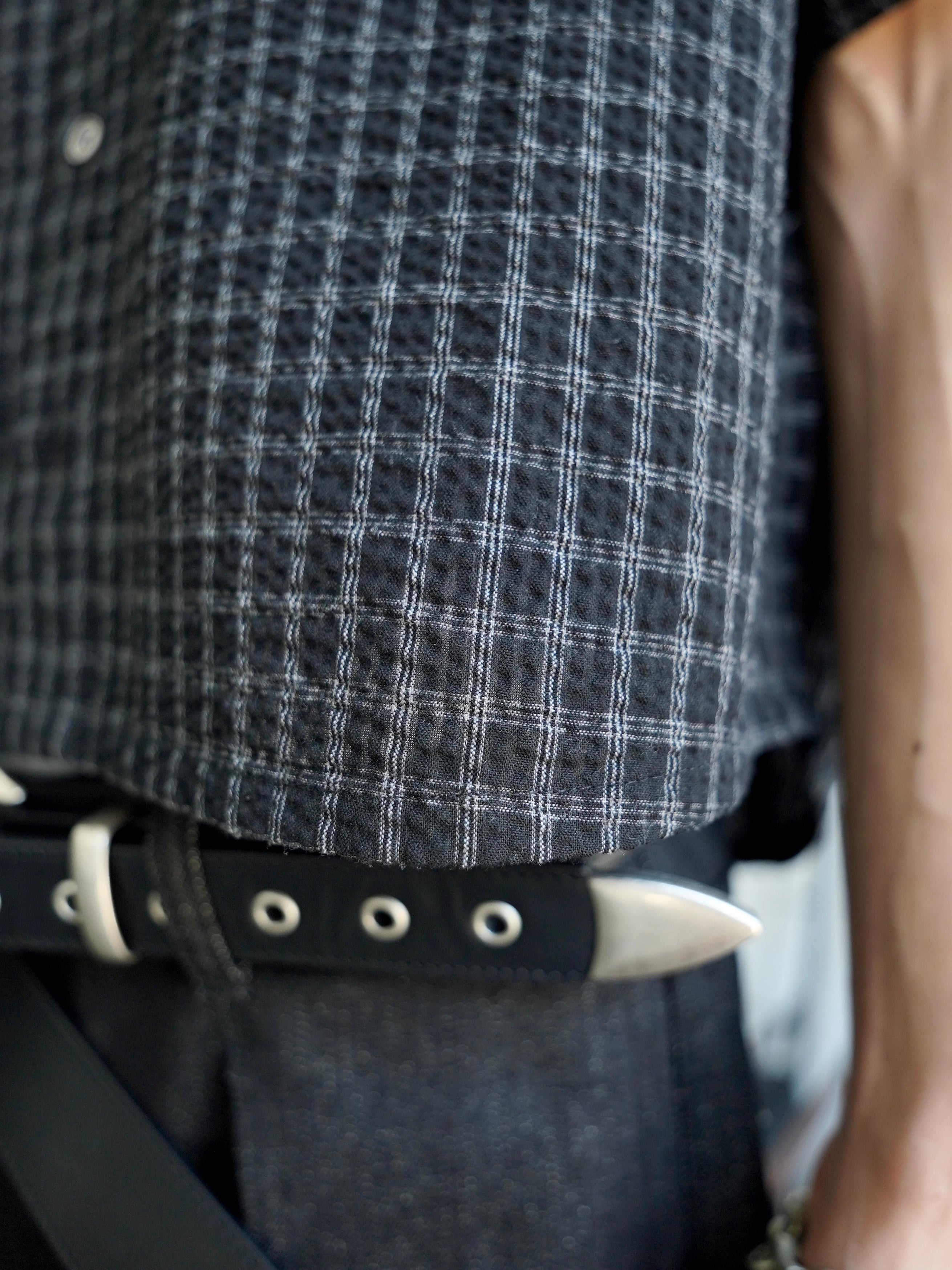 5/23 20:00発売【CHIKASHITSU PLUS HIGH】Raw edge seersucker check shirt