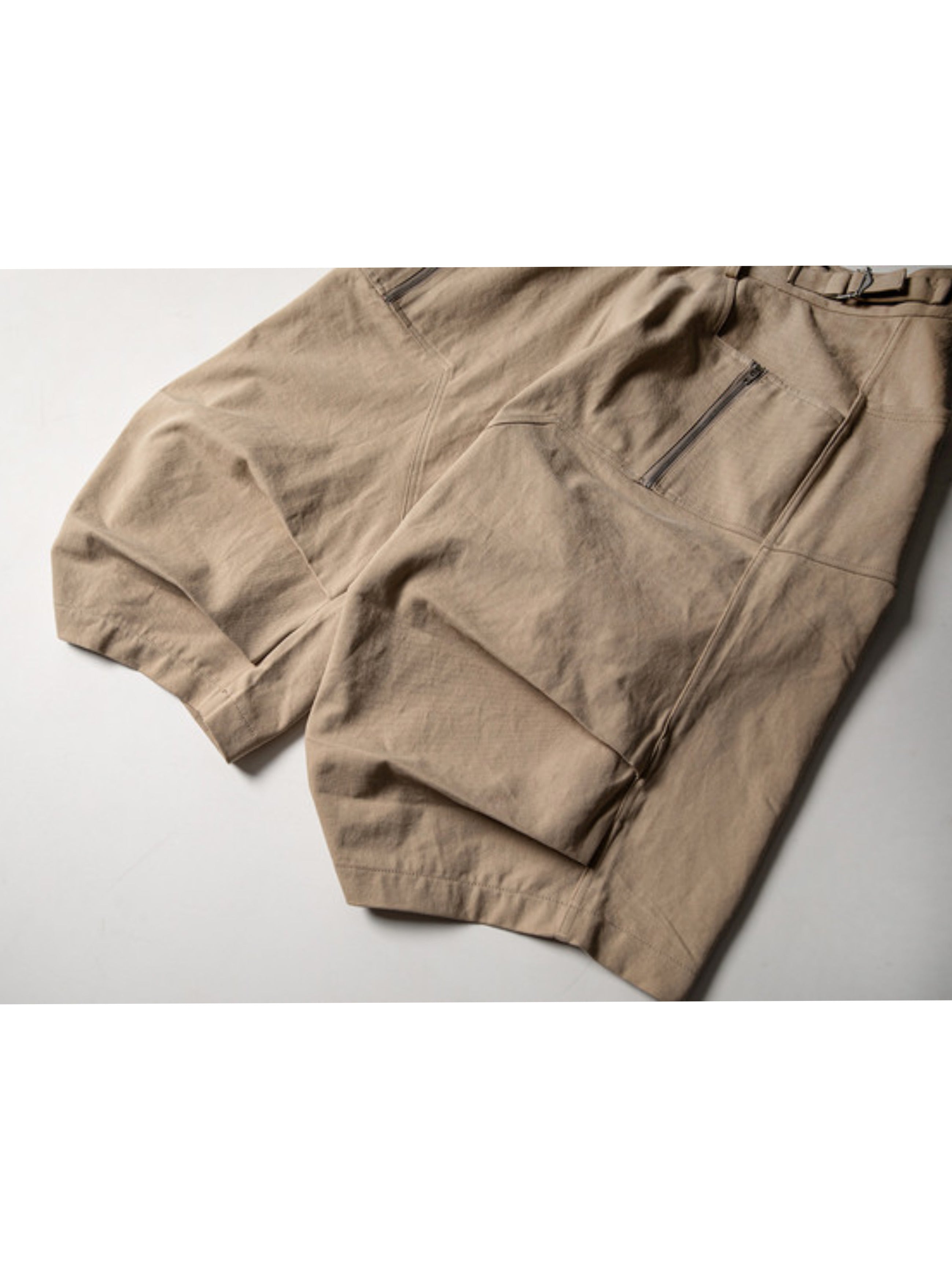 【roaringrad】26 Parachute Bermuda