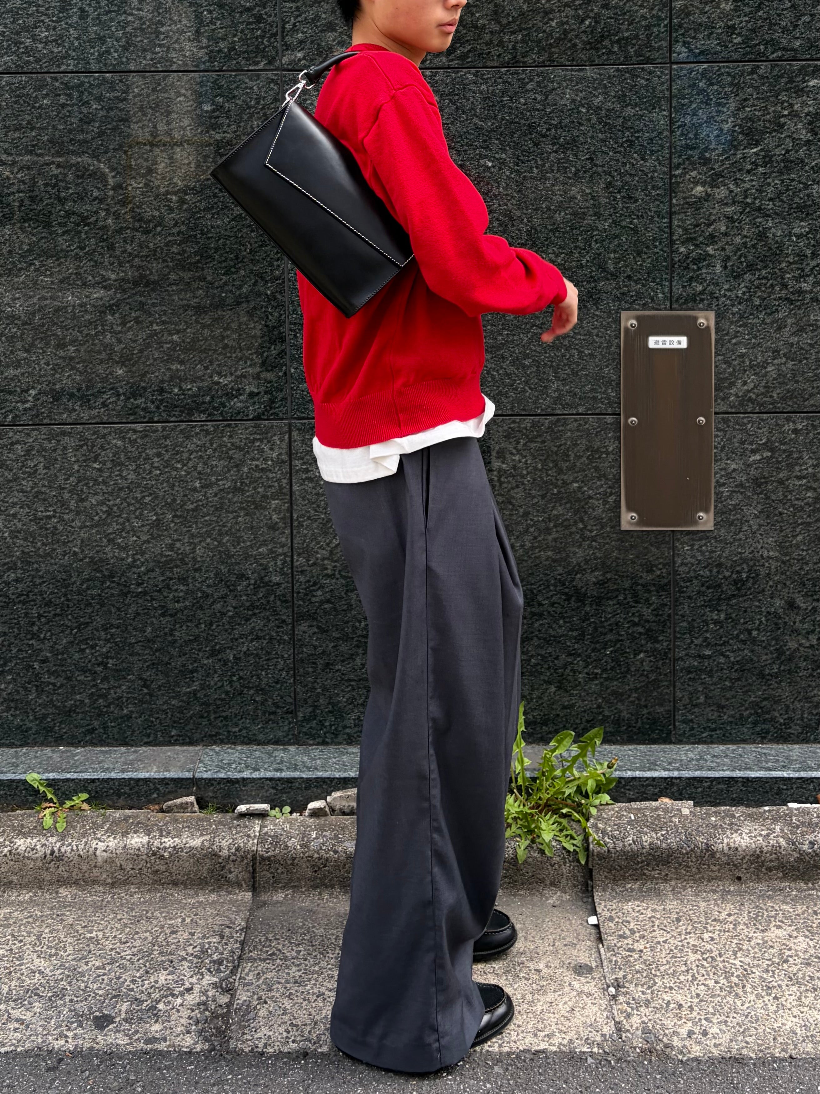 東京店WEB限定【Chikashitsu +】cropped vneck knit (3color)