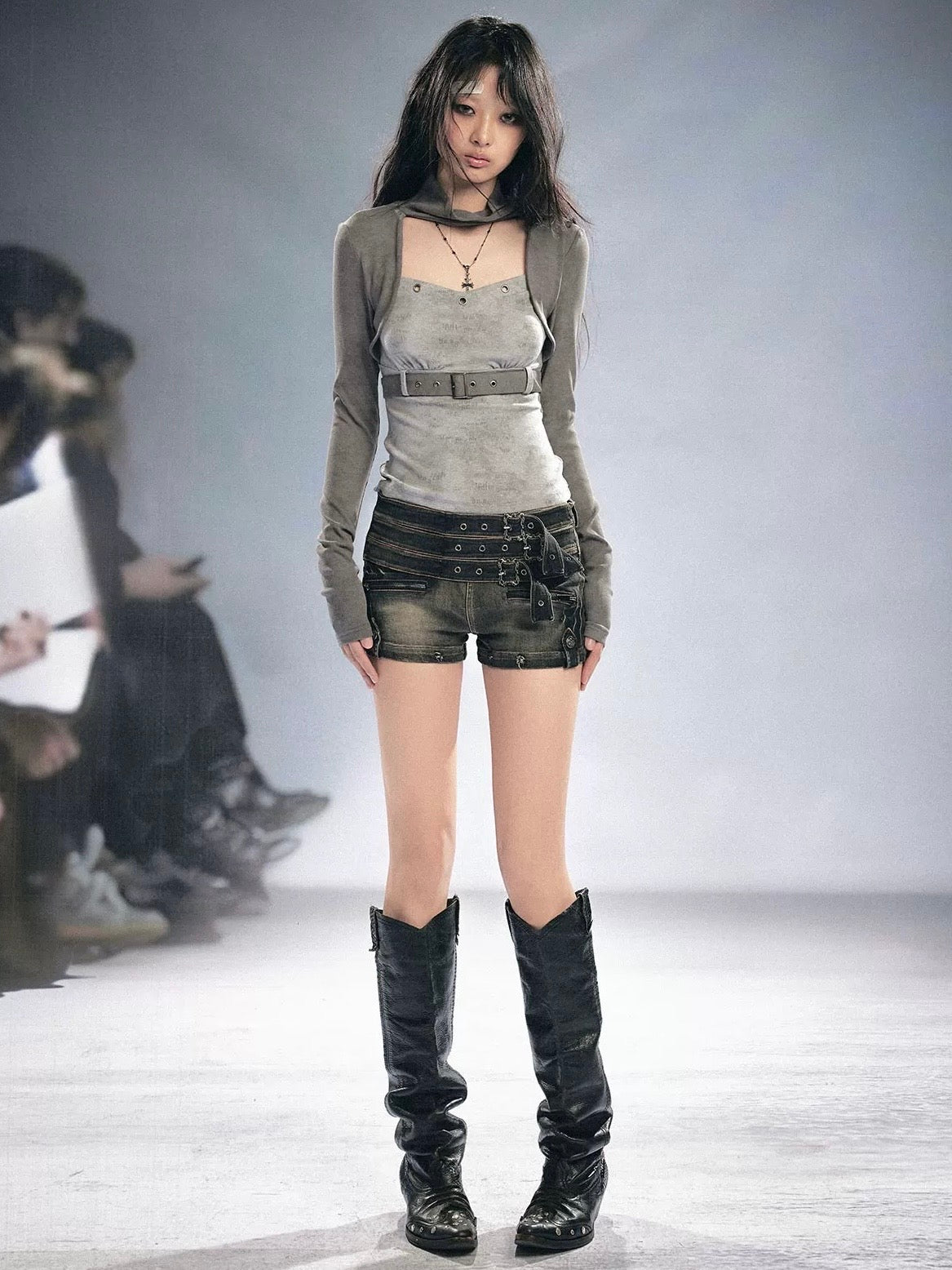 【Cest Nous】Gray Cowl Neck 
Top