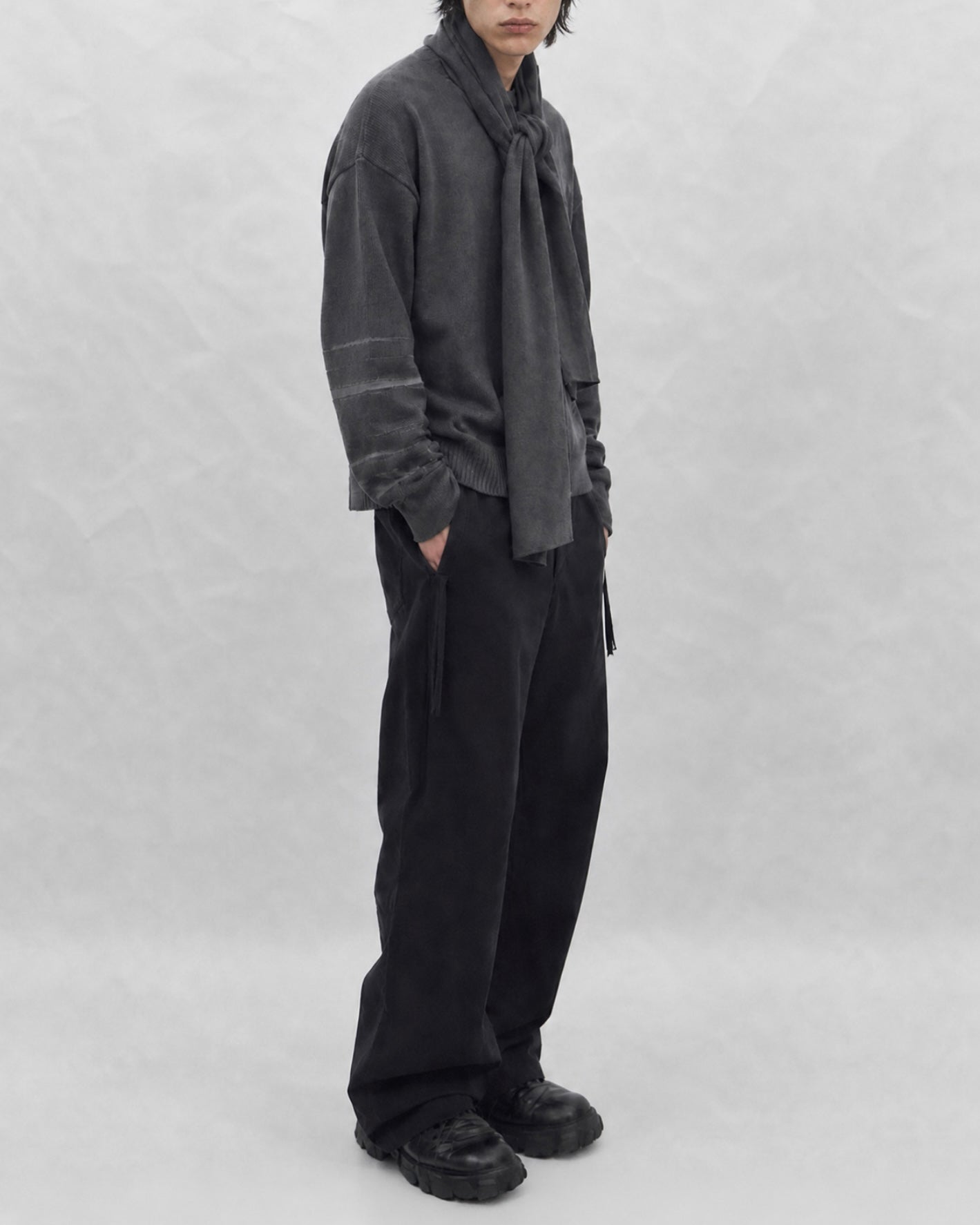 【BLR BLUER】Faded Vintage Knit Sweater