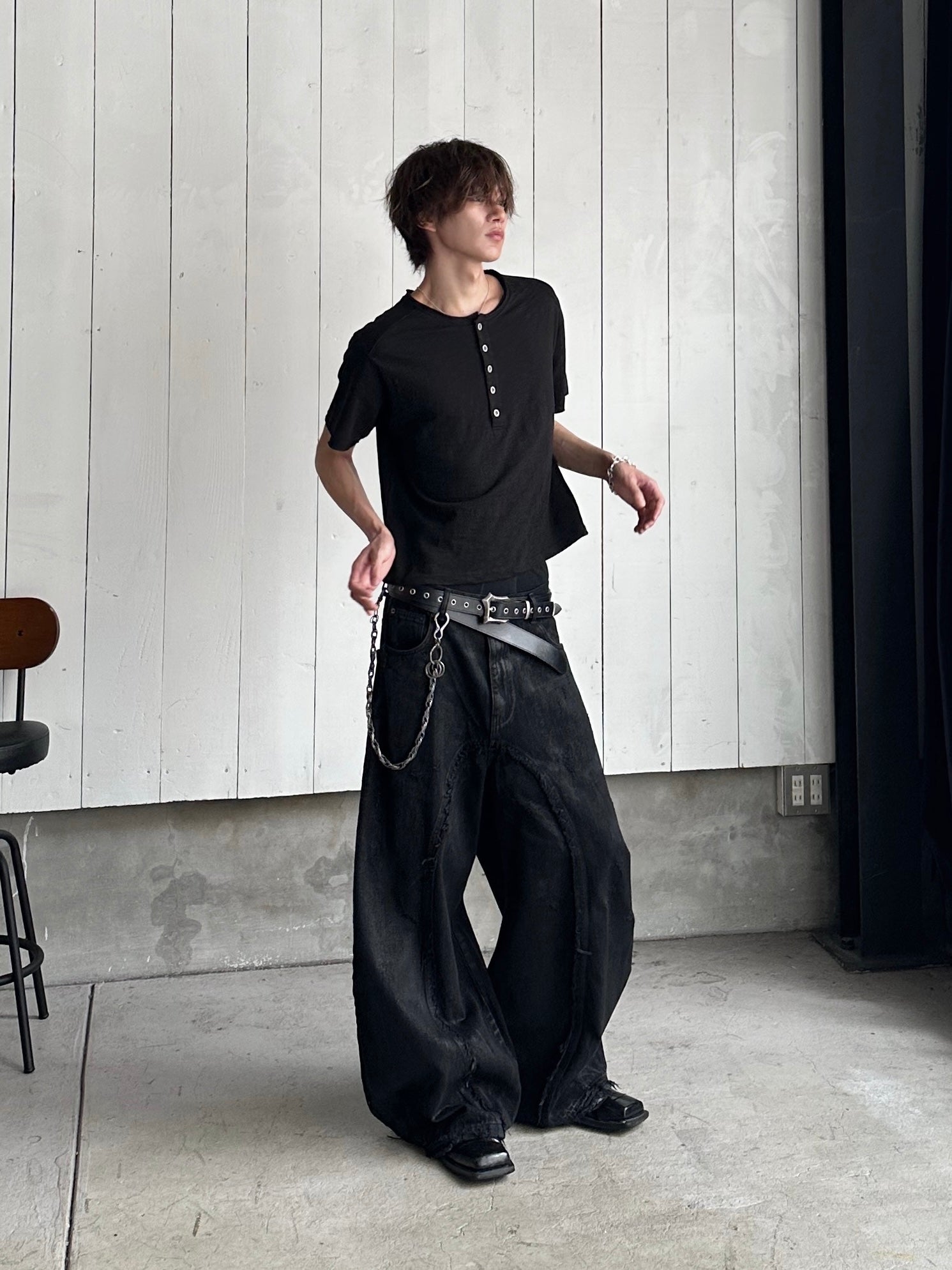 【CHIKASHITSU PLUS HIGH】Steel button short sleeve henley tee (2color)