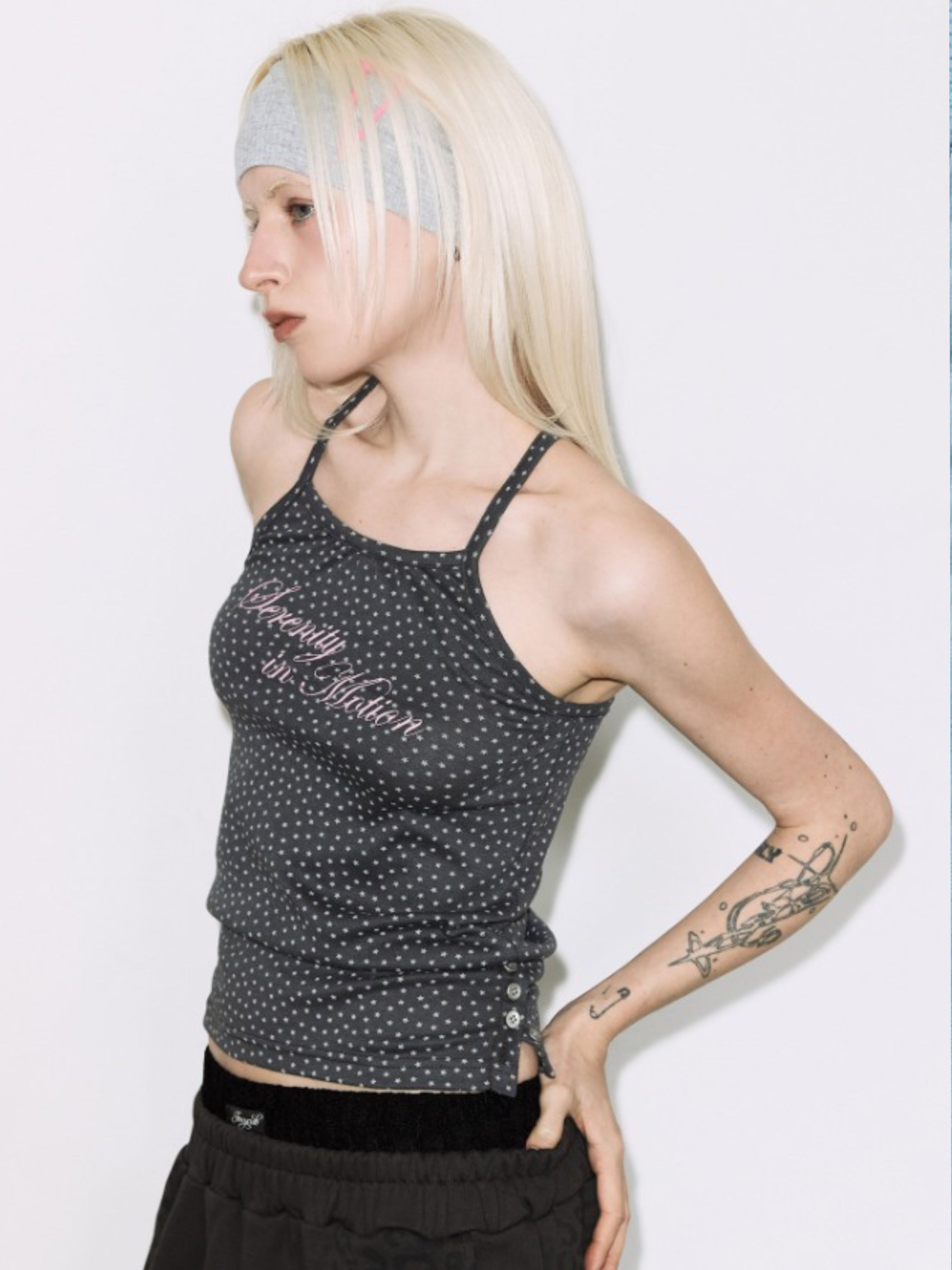 【FANCY CLUB】SERENITY BUTTON SLEEVELESS
