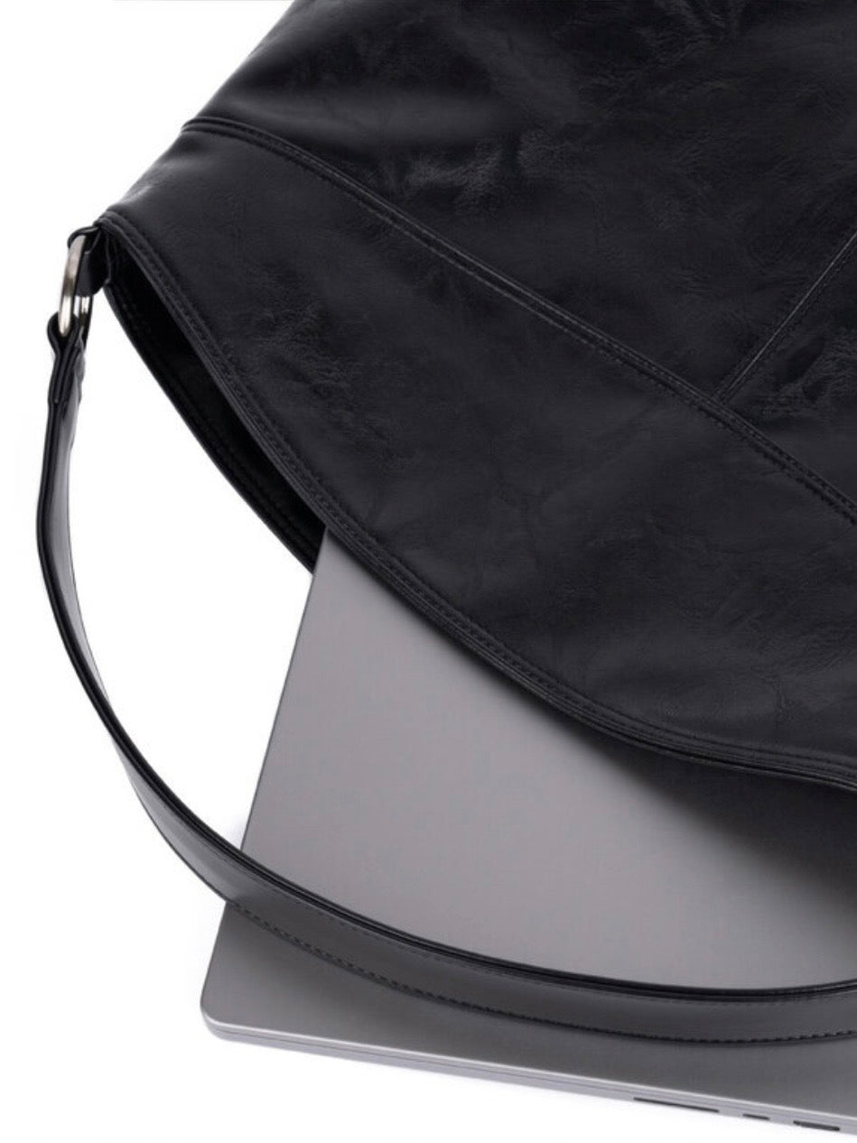 【HAH ARCHIVE】Contour Shoulder Bag(レザー)
