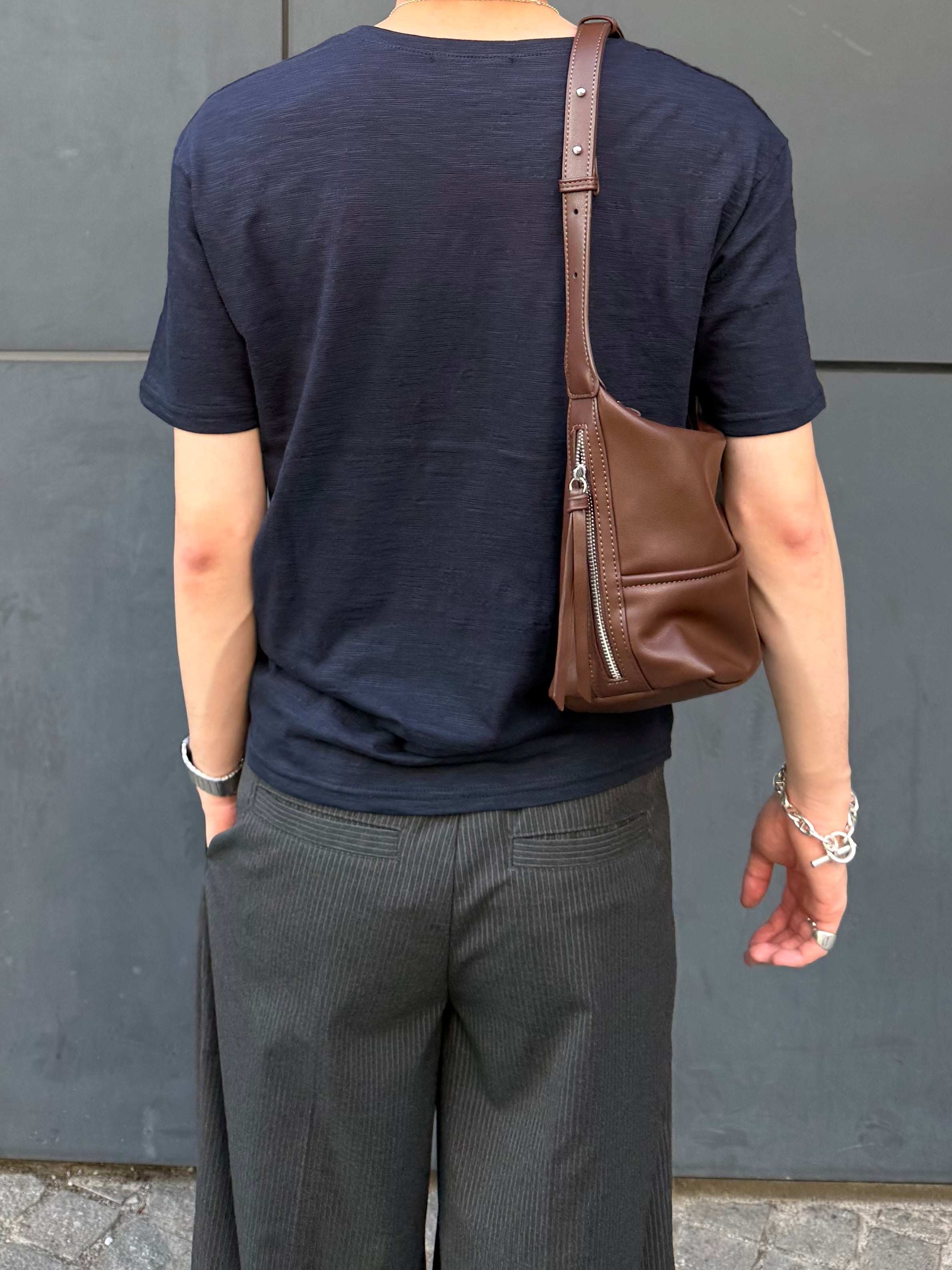 東京店WEB限定受注制【Chikashitsu +】slub v-neck tee (3color)