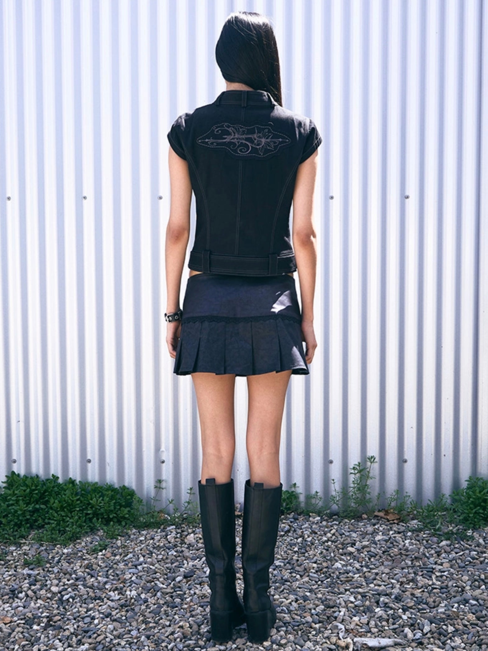 【NOT KNOWING】Double Button Pleated Skirt
