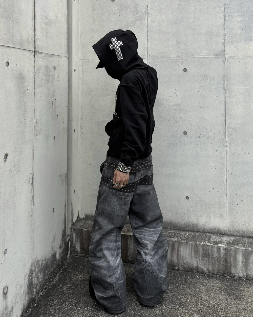 国際配送【Never mind the XU】belt print wide curved denim Pants