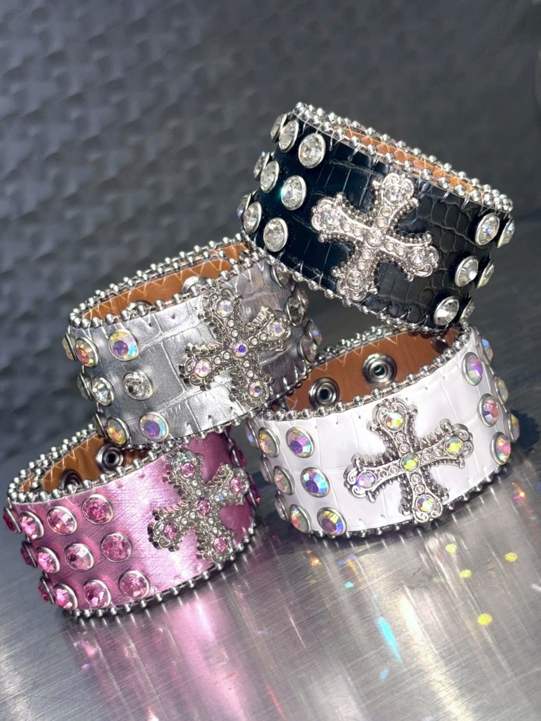 7/11 20:00発売 国際配送【BABY09】cross rhinestone bracelet (4color)
