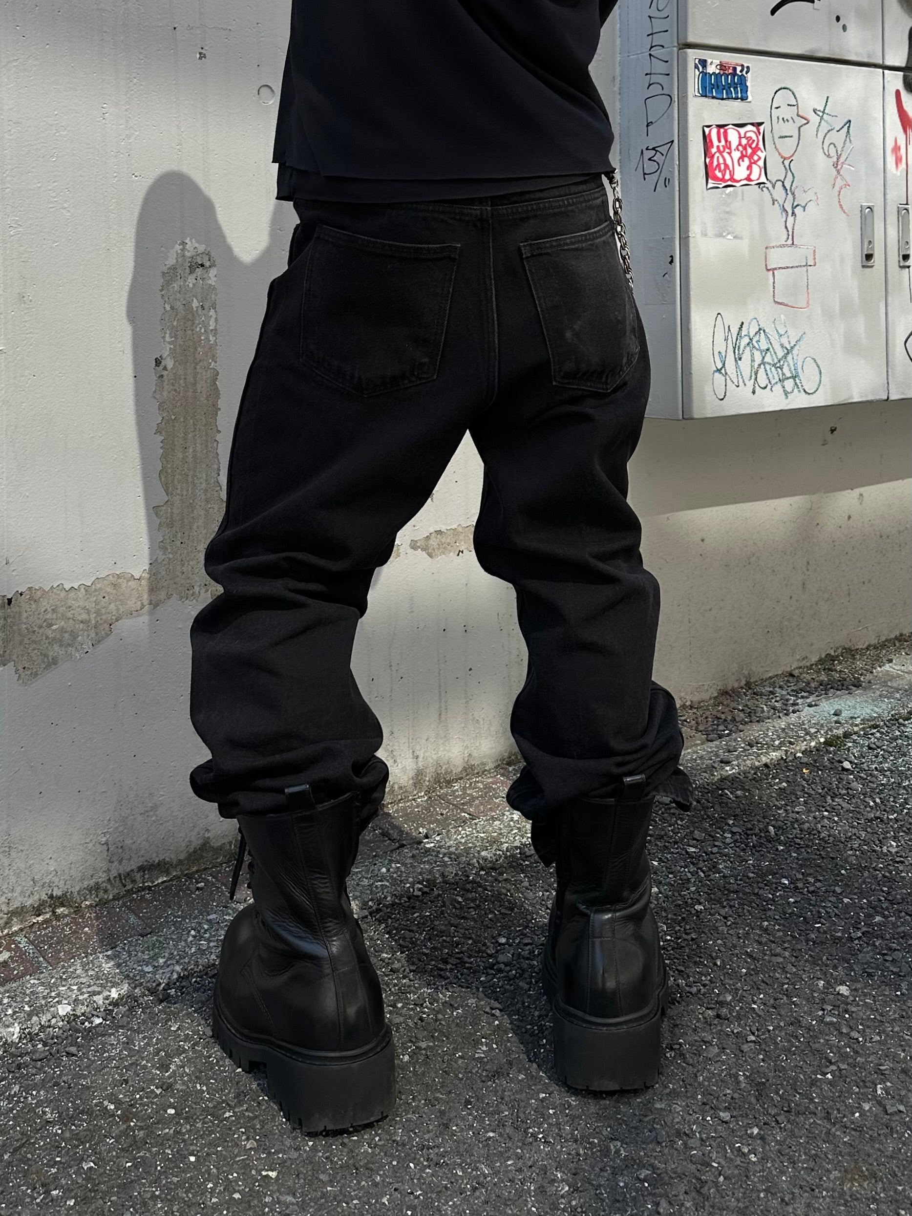 大阪店WEB限定受注制【Chikashitsu +】slim straight denim pants